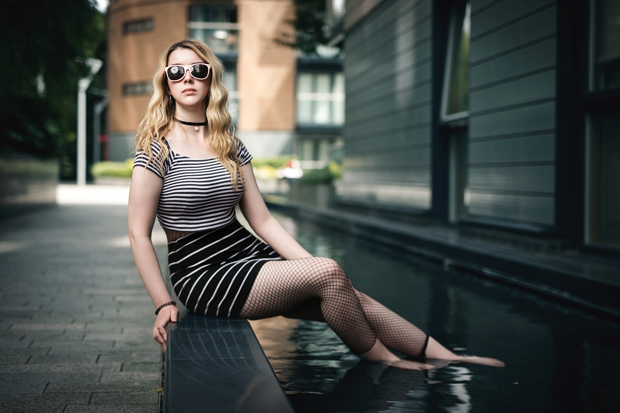 beauty, young adult, Kieran Kerrigan, sunglasses, women, women outdoors, hairstyle, 1080P, model, casual clothing, one person, striped, adult, glasses, HD Wallpaper