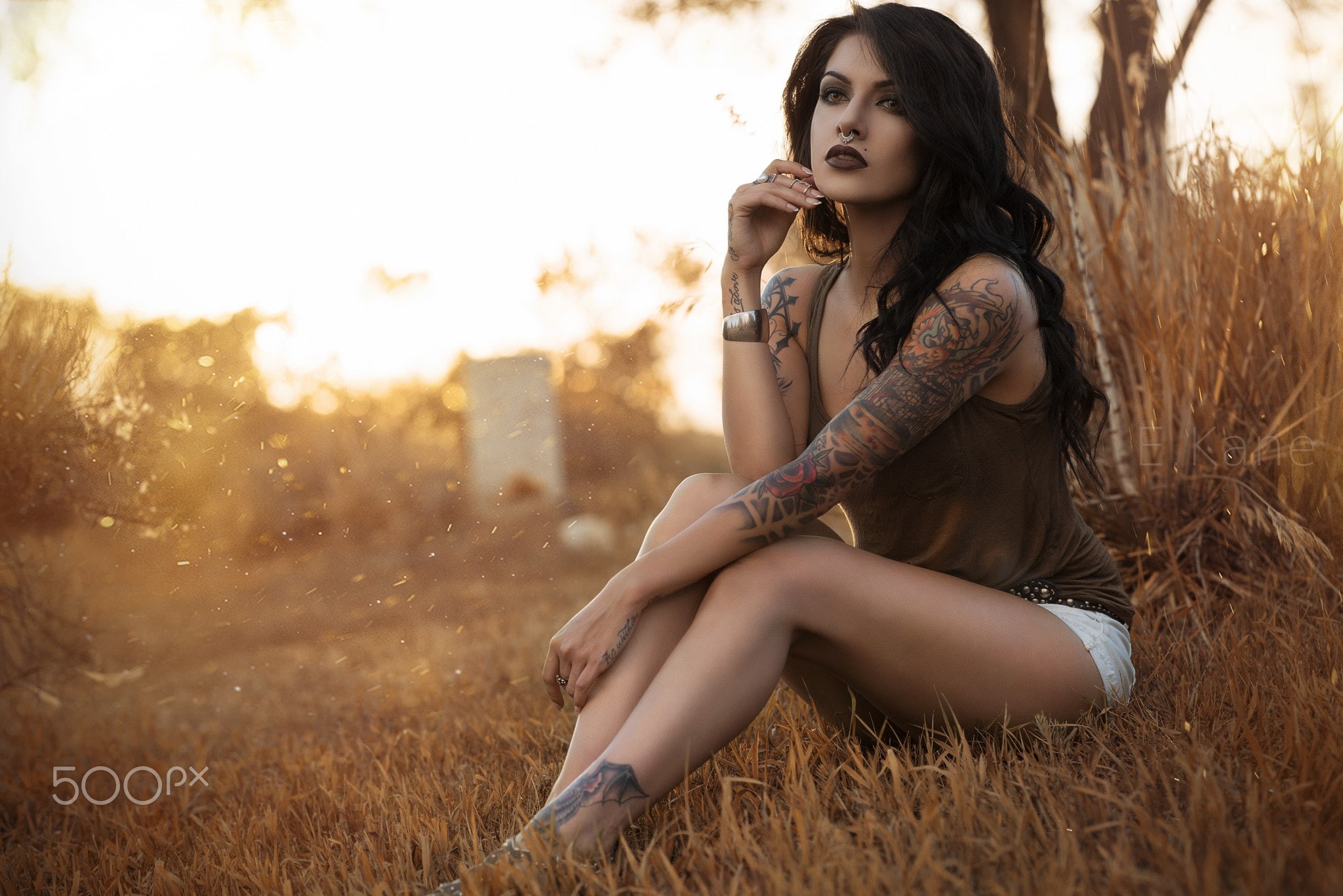 sunlight, Evan Kane, lifestyles, young women, beautiful woman, 500px, long hair, fashion, full length, one person, field, young adult, beauty, women, hairstyle, HD Wallpaper