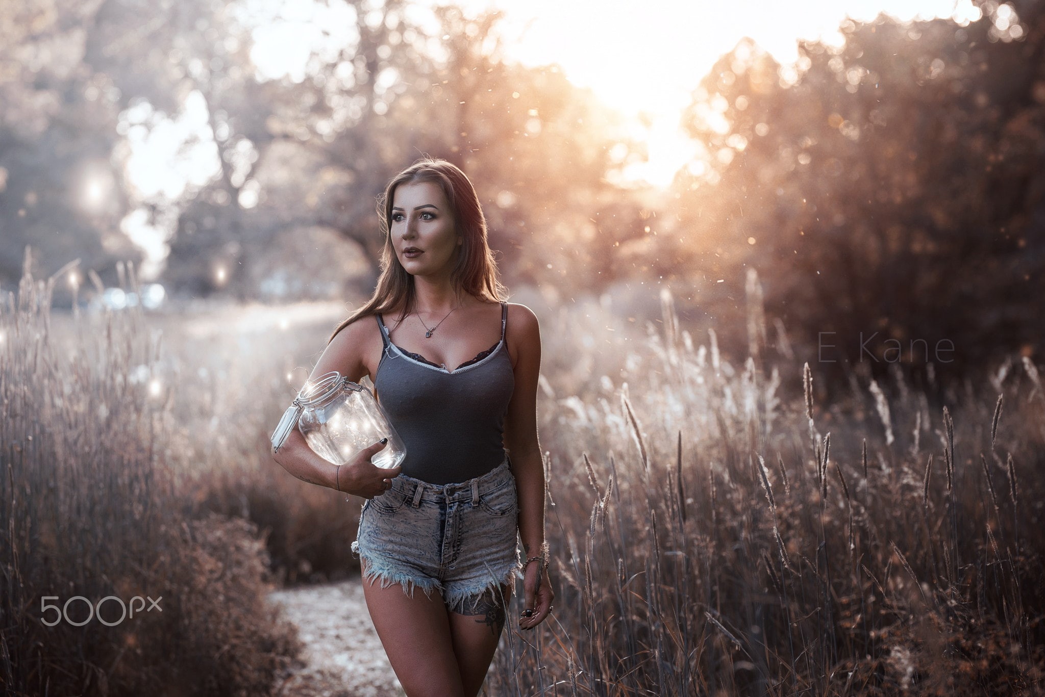 young adult, adult, standing, hair, nature, beautiful woman, hairstyle, jean shorts, beauty, lifestyles, women, fashion, 1080P, real people, one person, HD Wallpaper