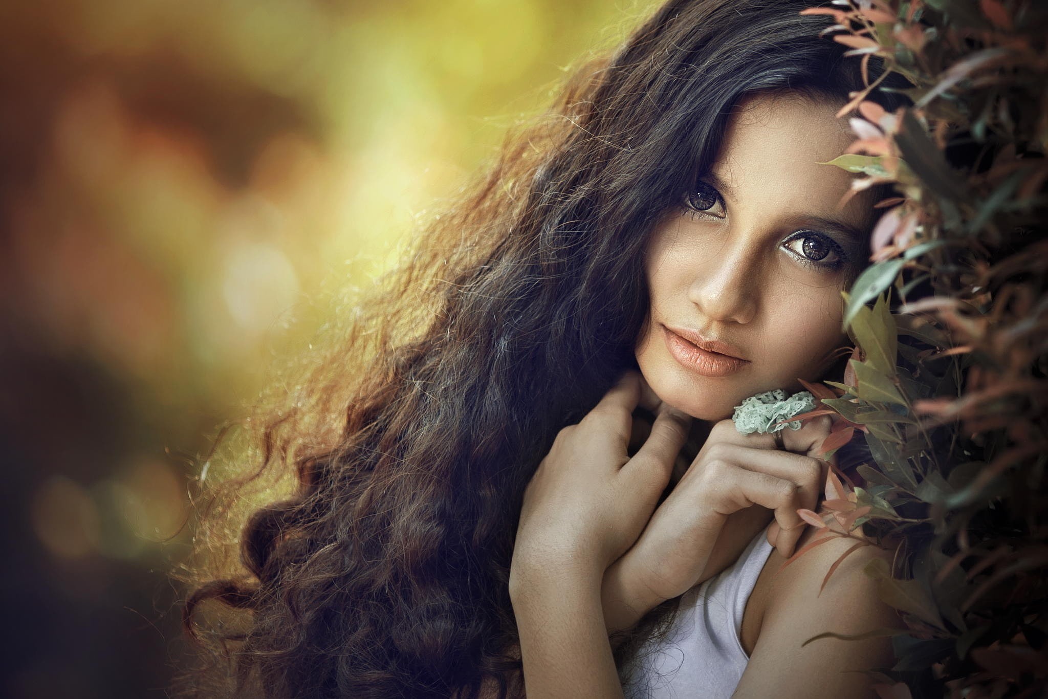 depth of field, curly hair, looking at viewer, model, contact lenses, brunette, 1080P, women, HD Wallpaper