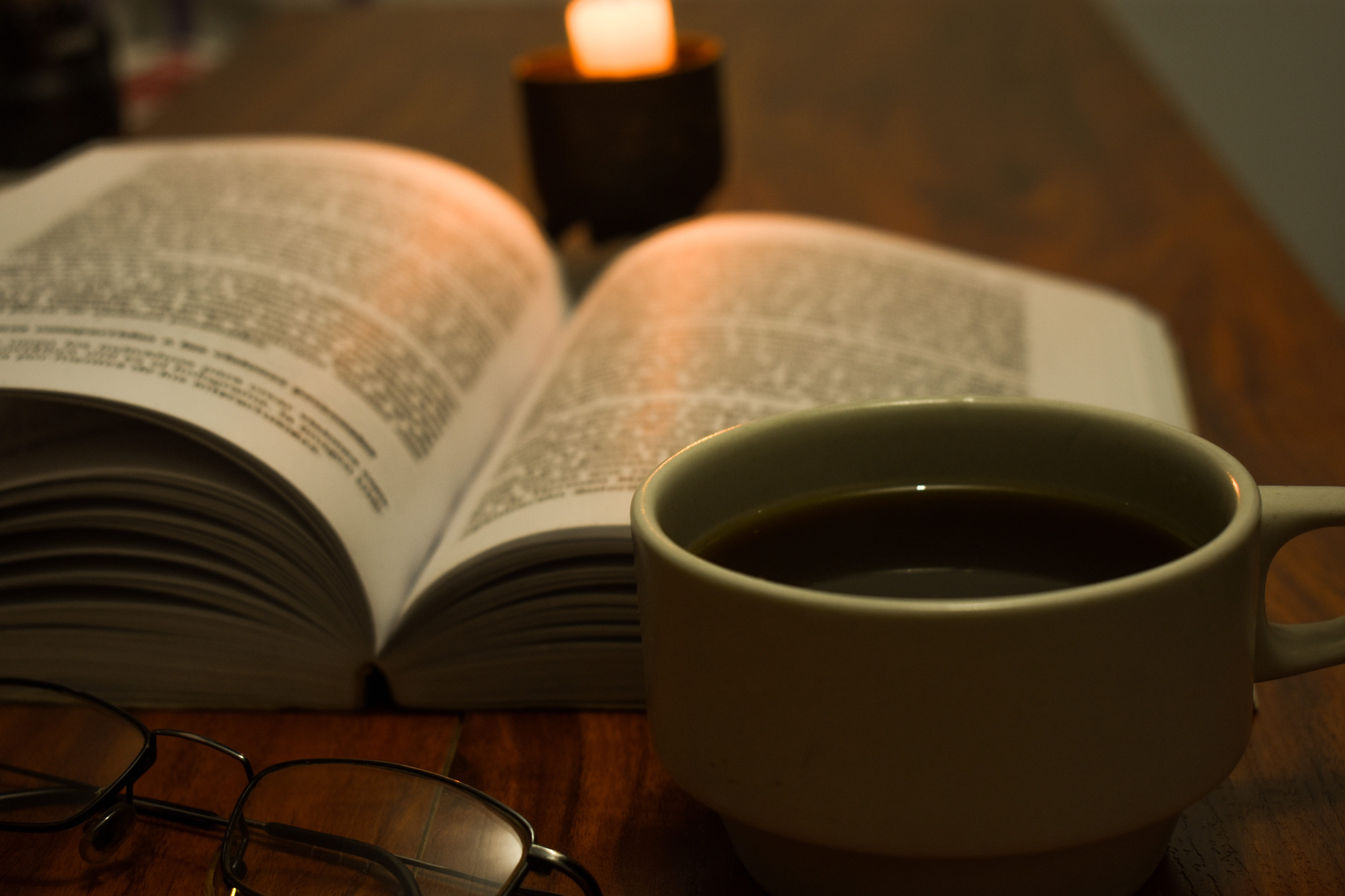 light, table, open, still life, paper, coffee, hot drink, sunglasses, indoors, refreshment, reading, coffee cup, coffee - drink, lenses, book, crockery, HD Wallpaper