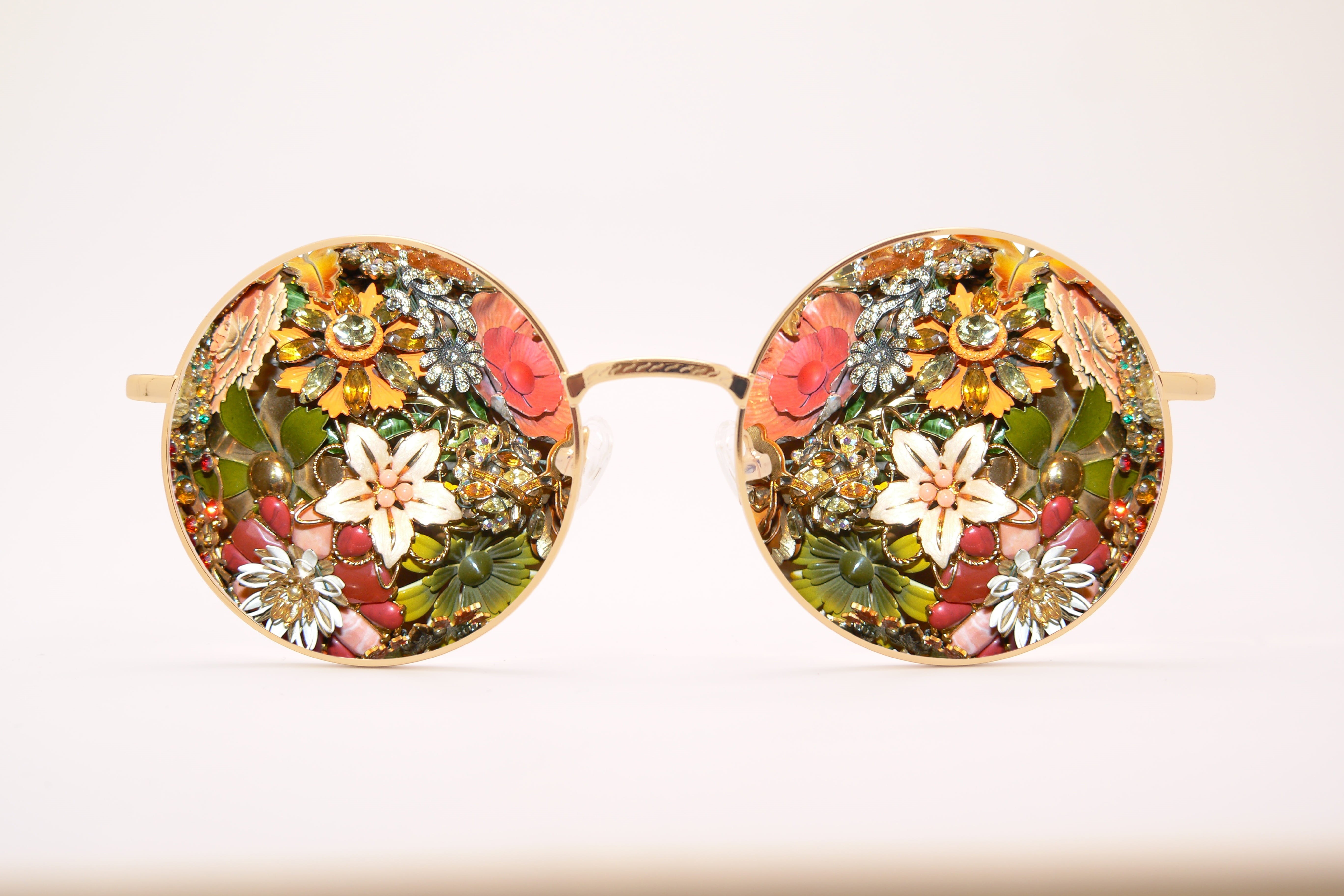 copy space, retro, lifestyle, mashup, jewelry, style, cut out, stylish, image, see, white background, 5K, glasses, shiny, flower, multi colored, table, HD Wallpaper
