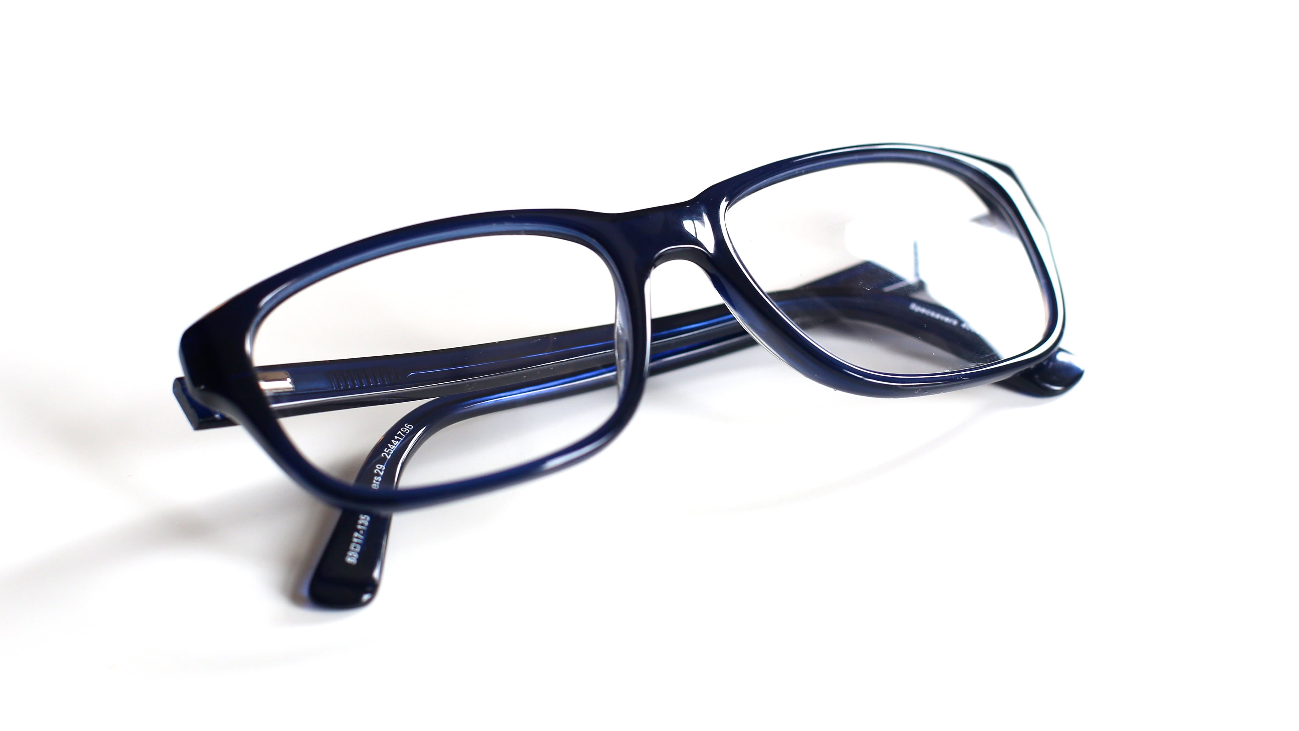 fashion, reading glasses, cut out, eyesight, glass - material, studio shot, 4K, close-up, indoors, plastic, eyewear, no people, transparent, healthcare and medicine, HD Wallpaper