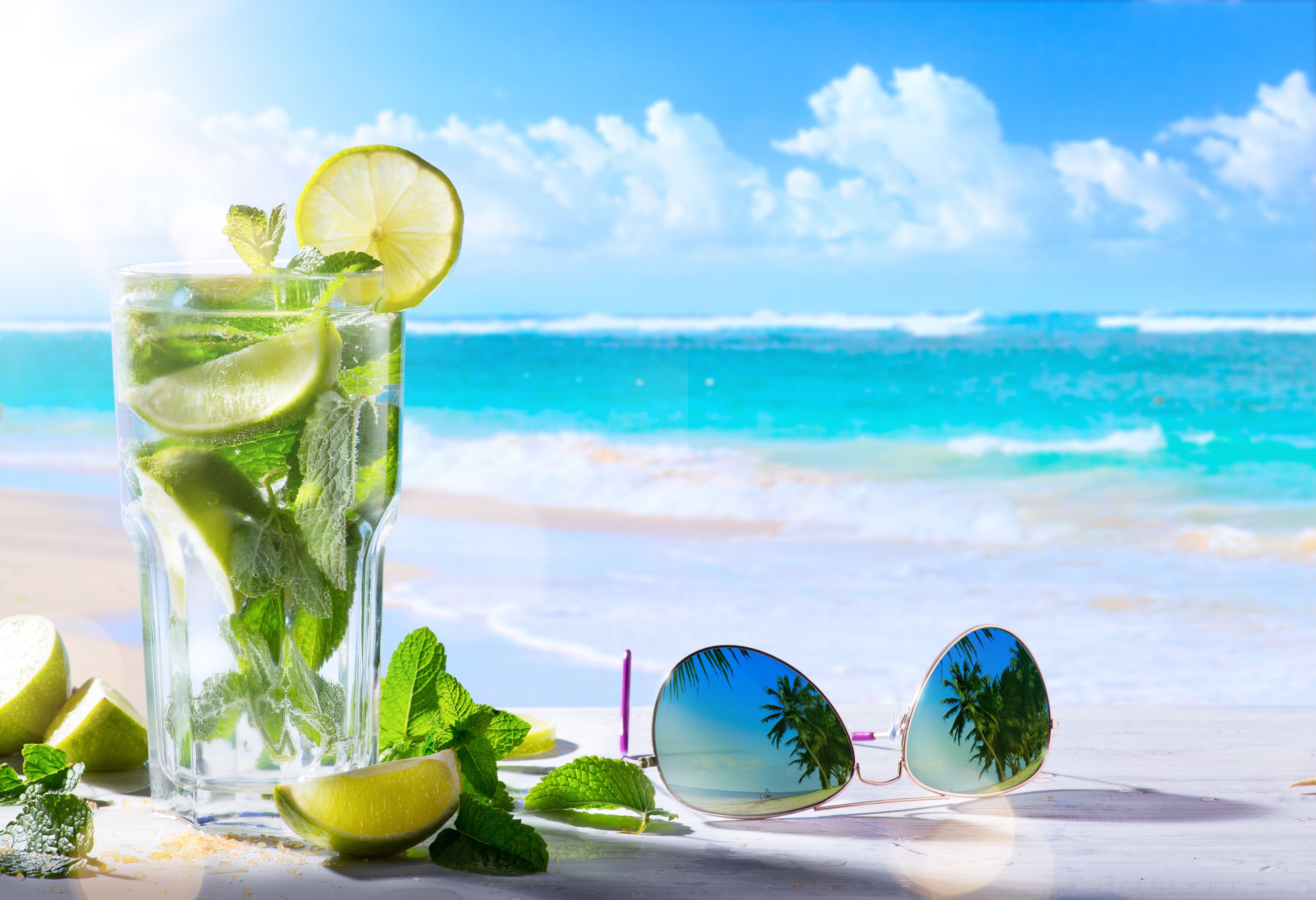 cocktail, beach, herb, horizon, no people, clouds, sky, freshness, glass, slice, the sun, glasses, healthy eating, lemon, palm trees, outdoors, fruit, refreshment, HD Wallpaper