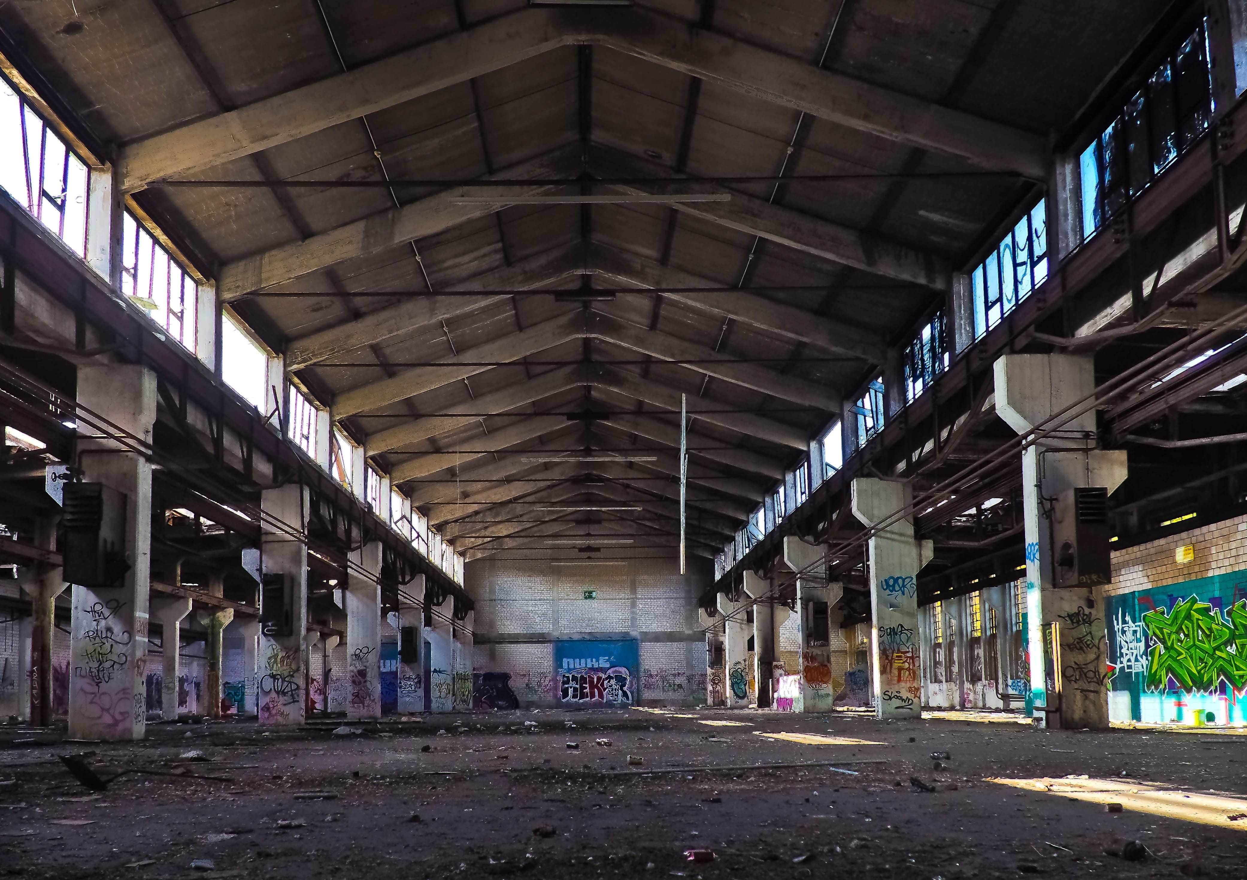 graffiti, rusty, weathered, break up, decline, ruined, industrial plant, dark, ceiling, transience, Factory, destruction, the way forward, industry, mystical, HD Wallpaper