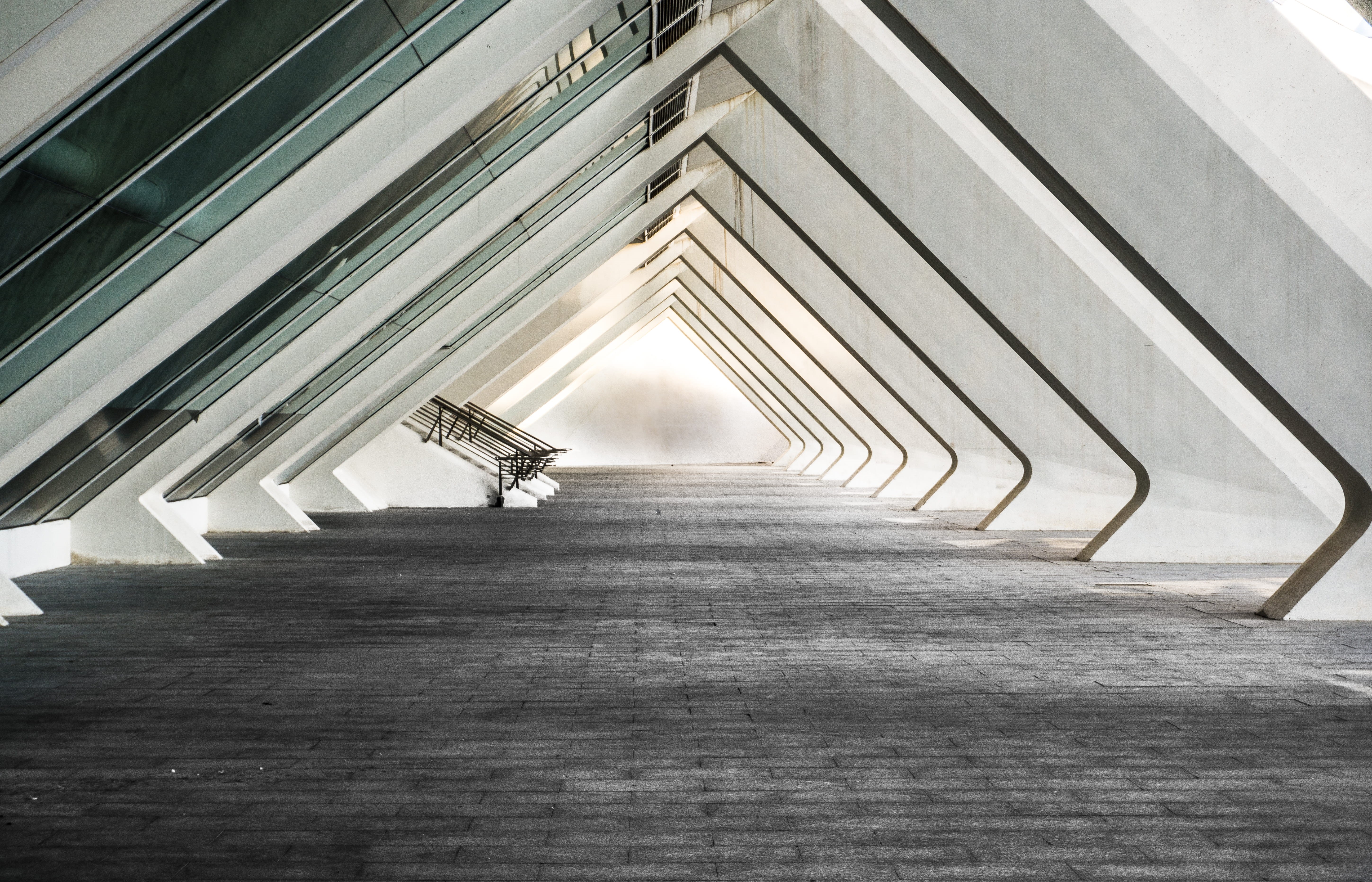concrete, modern, empty, ceiling, tunnel, contemporary, in a row, urban, outdoors, architectural design, 5K, indoors, railing, glass, built structure, HD Wallpaper
