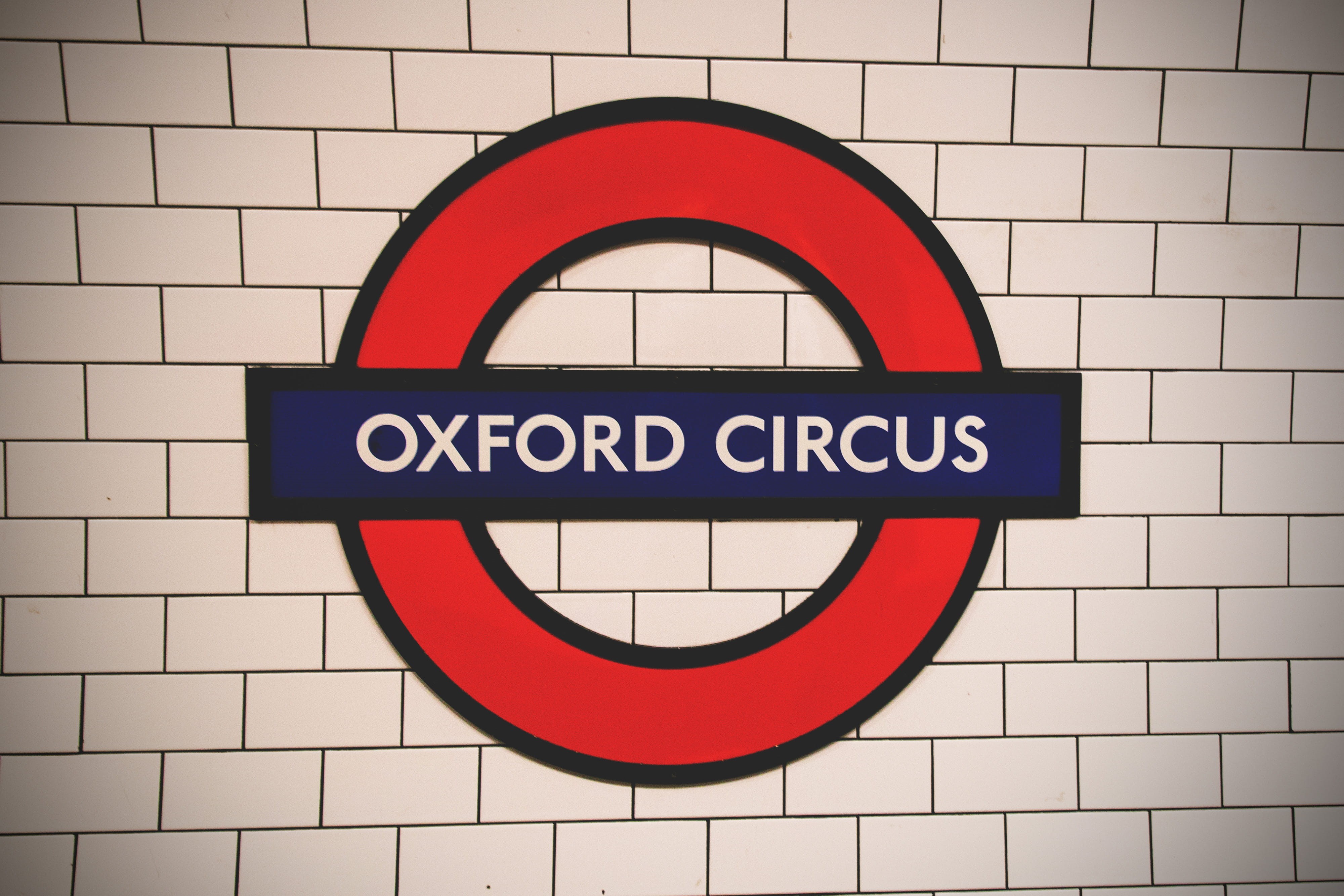 station, red London, london, Canon 6D, oxford, underground, captured, no people, close-up, information, communication, canon, circus, building exterior, HD Wallpaper