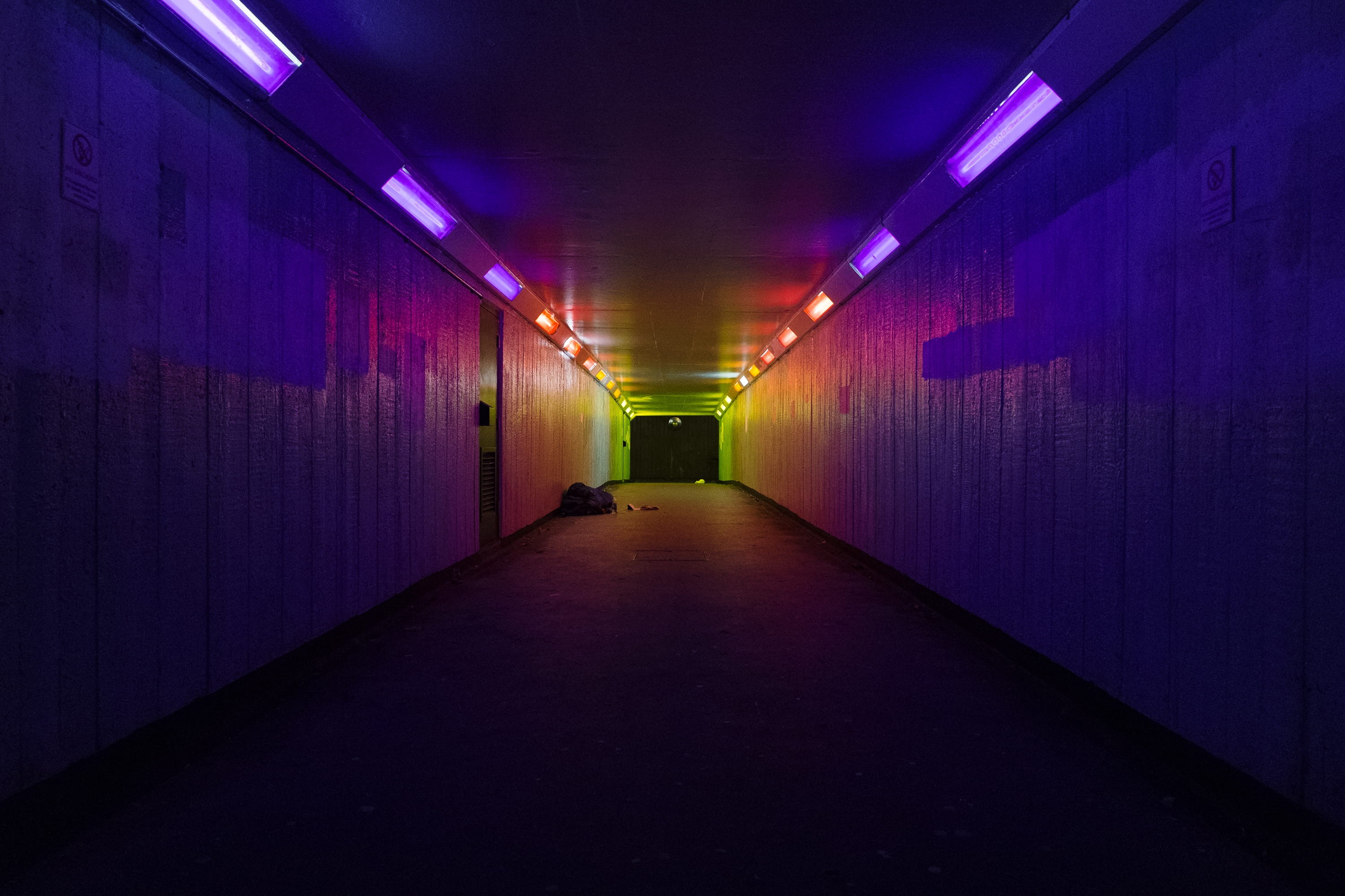 underpass, fluorescent light, tunnel, light, 2K, built structure, arcade, empty, alley, diminishing perspective, long, transportation, indoors, footpath, HD Wallpaper