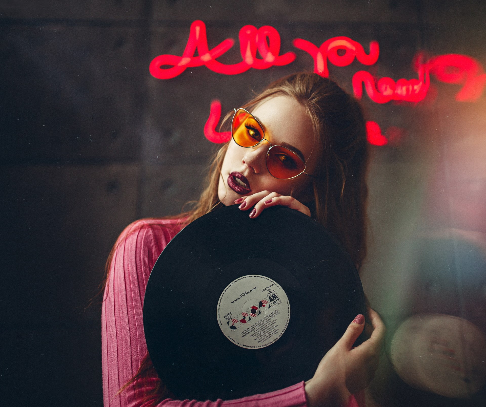 blonde, neon lights, Marietta Yushkova, painted nails, women, 1080P, model, women with shades, lipstick, HD Wallpaper