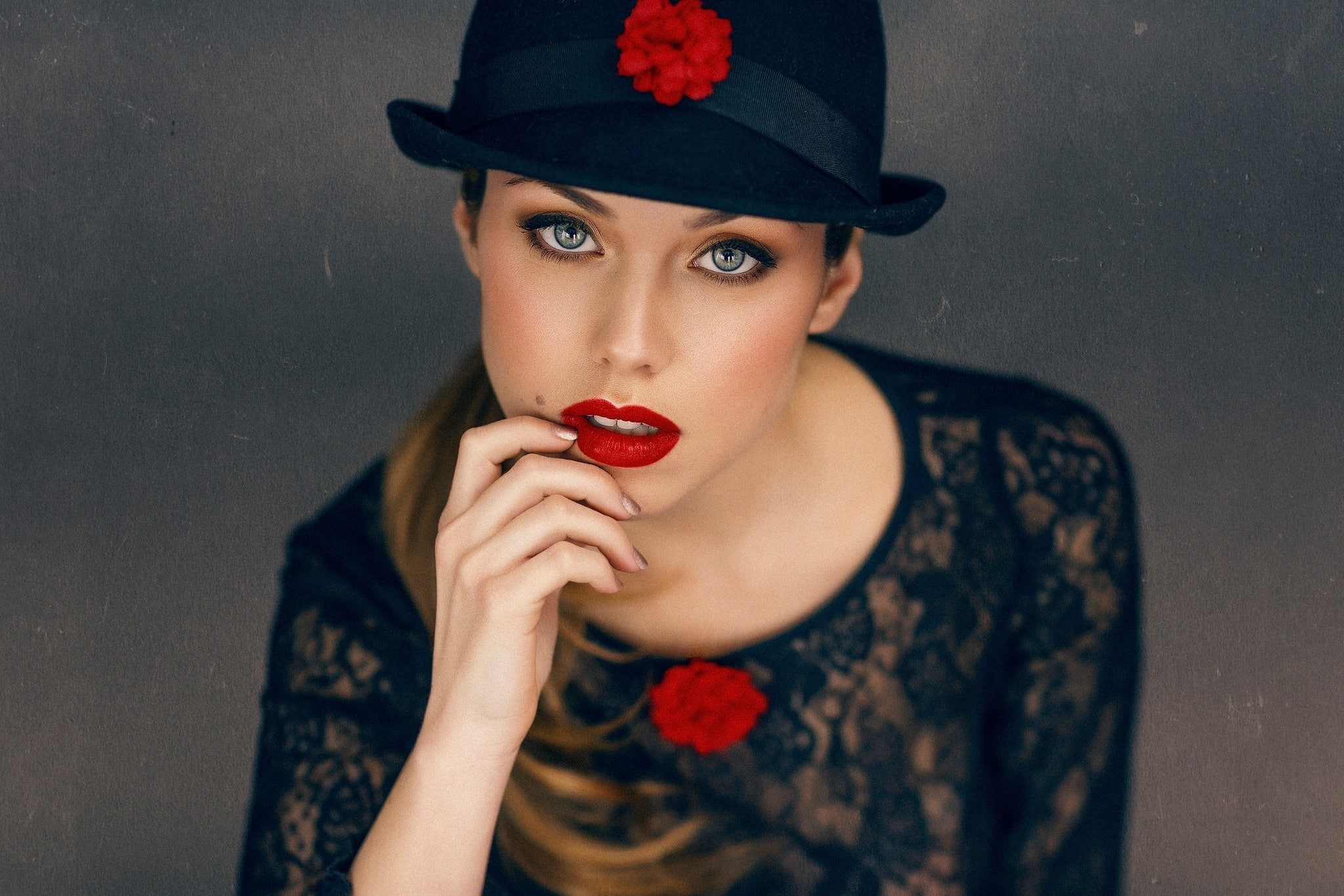1080P, hat, young women, fruit, front view, beautiful woman, black hat, leisure activity, makeup, one person, women, portrait, real people, lifestyles, HD Wallpaper