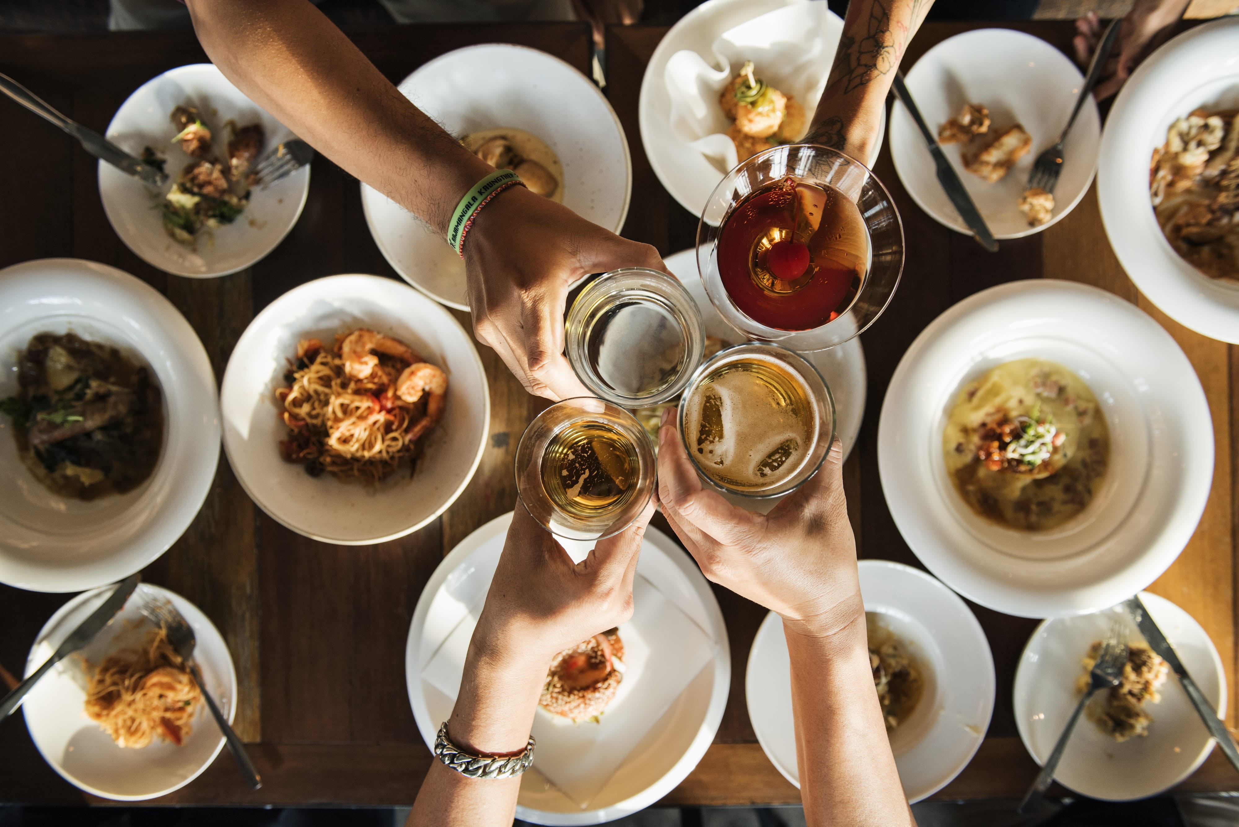 cultures, restaurant, people, plate, refreshment, table, drink, toast, booze, tableware, 4K, flat lay, alcohol, bowl, meal, close-up, dinner, gourmet, HD Wallpaper