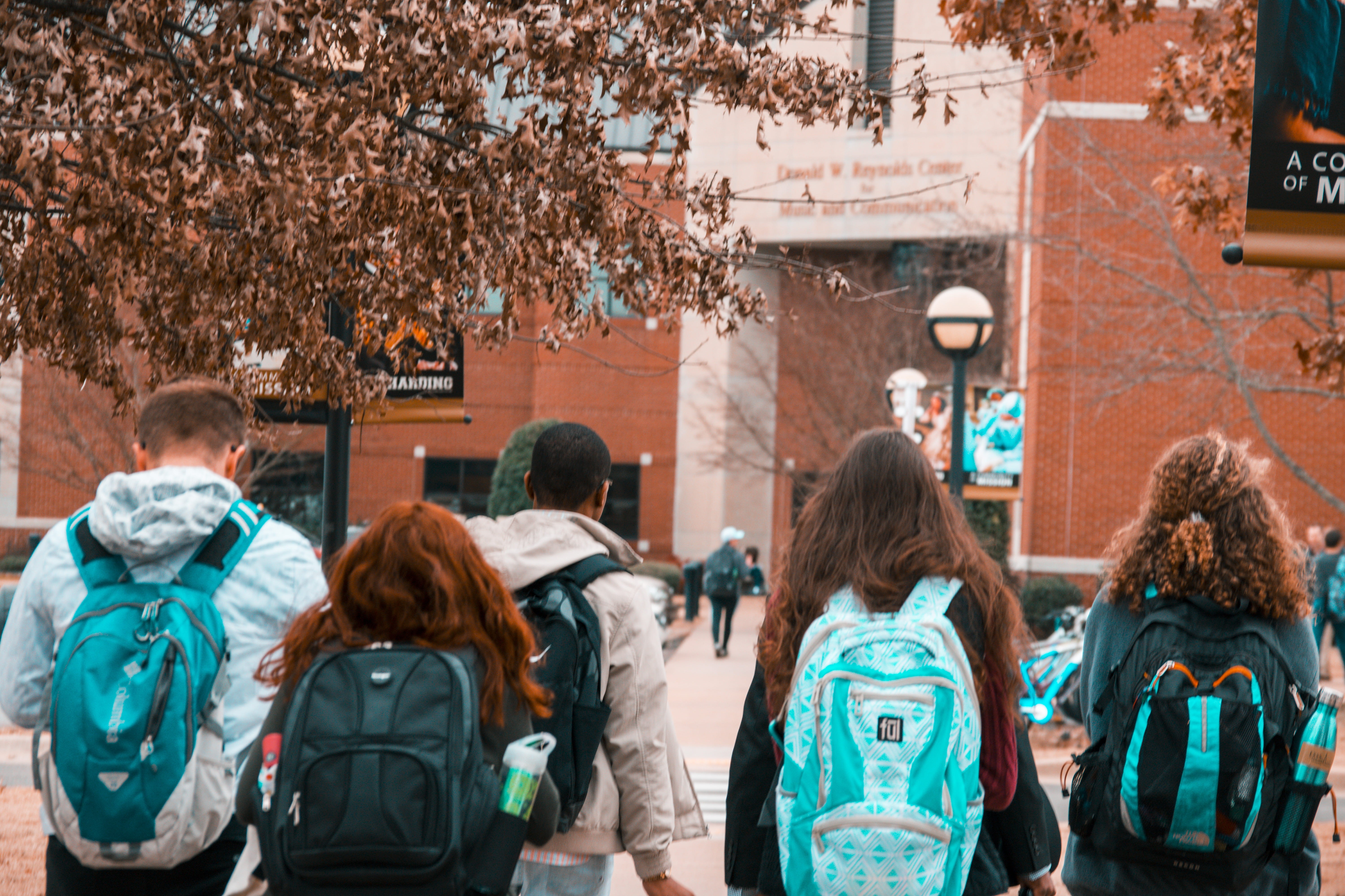 students, 5K, architecture, women, lifestyles, tree, child, city, wearing, real people, people, togetherness, nature, plant, casual clothing, group of people, HD Wallpaper