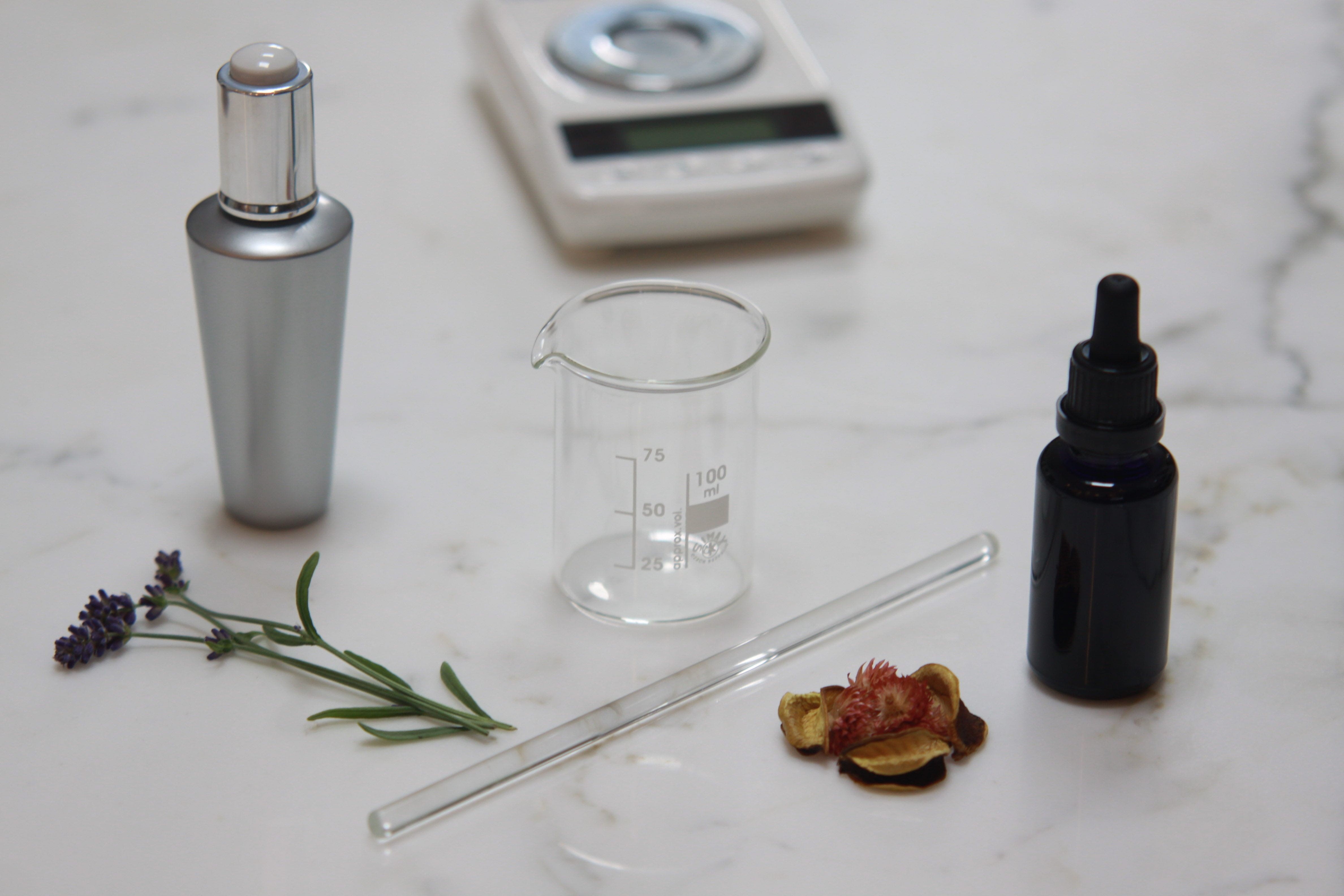 miron glass, choice, glass - material, transparent, beaker, table, freshness, fragrance, plant, container, diamond scale, food, 4K, close-up, skin care, HD Wallpaper
