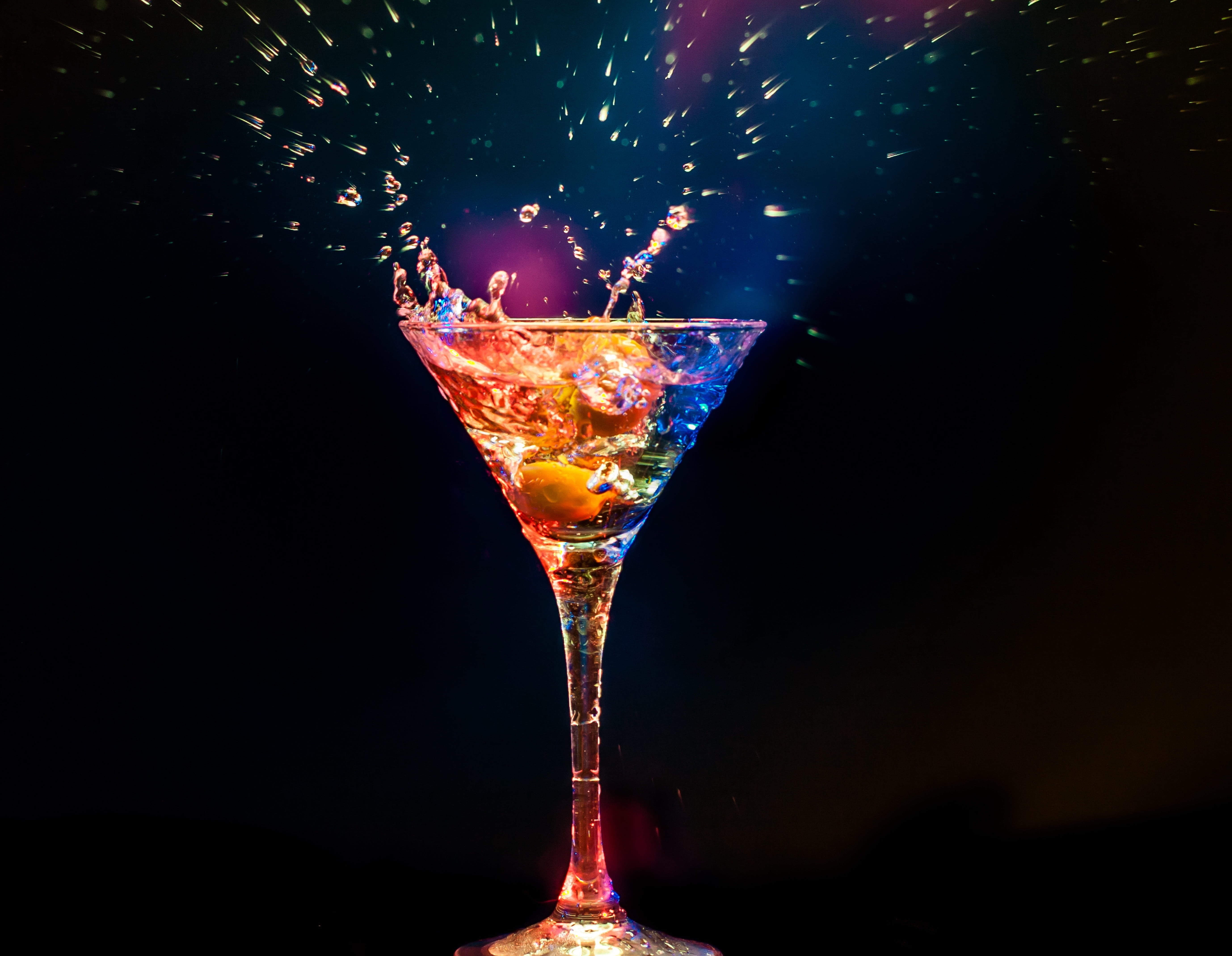martini, party - Social Event, martini glass, alcohol, celebration, indoors, glass, soda, nightclub, red, backgrounds, liquid, no People, yellow, glass - Material, HD Wallpaper