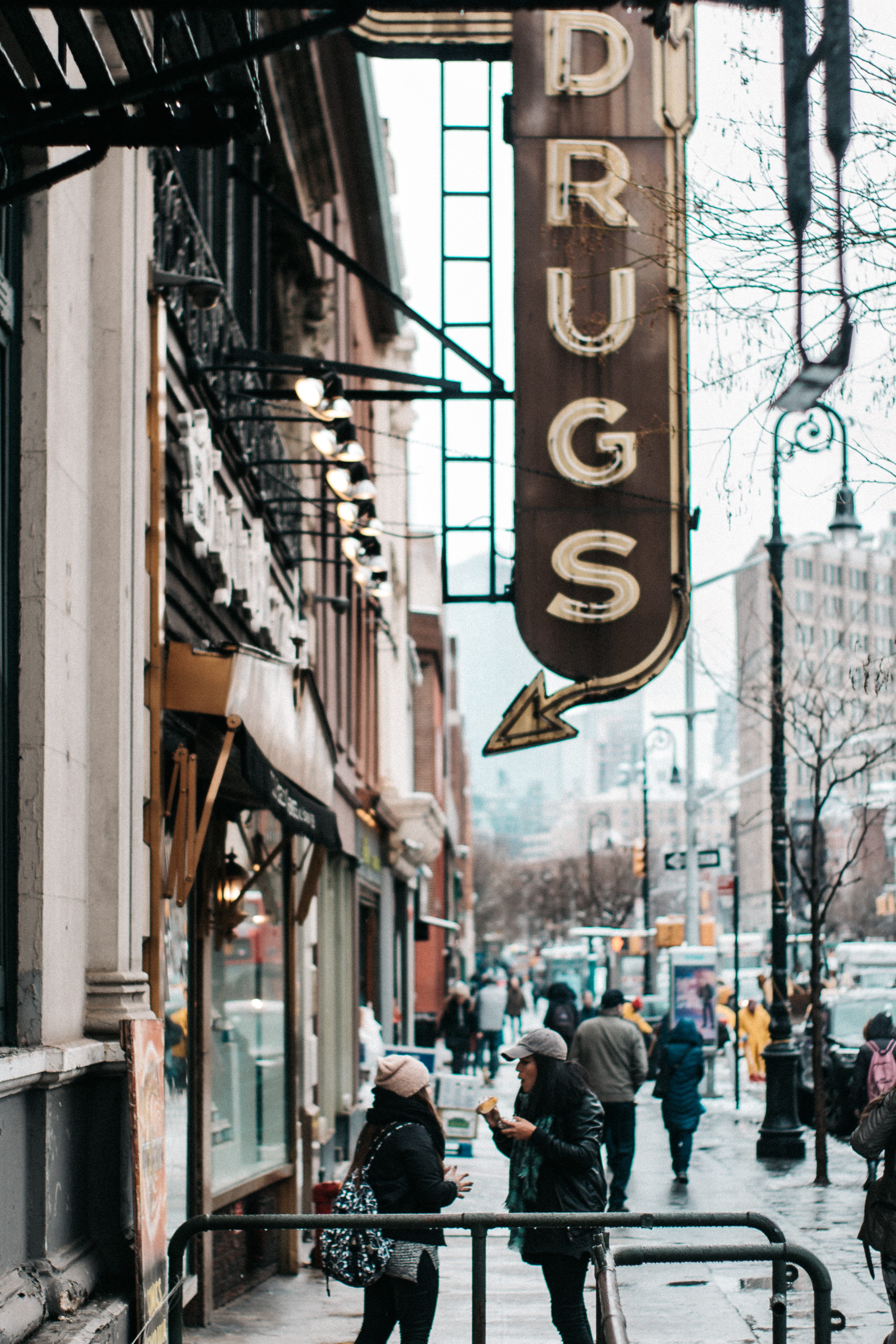 cafe, text, city life, united states, urban, gritty, weed, men, walking, lifestyles, person, outdoors, people, street, new york, city, transportation, drugs, Phone HD Wallpaper