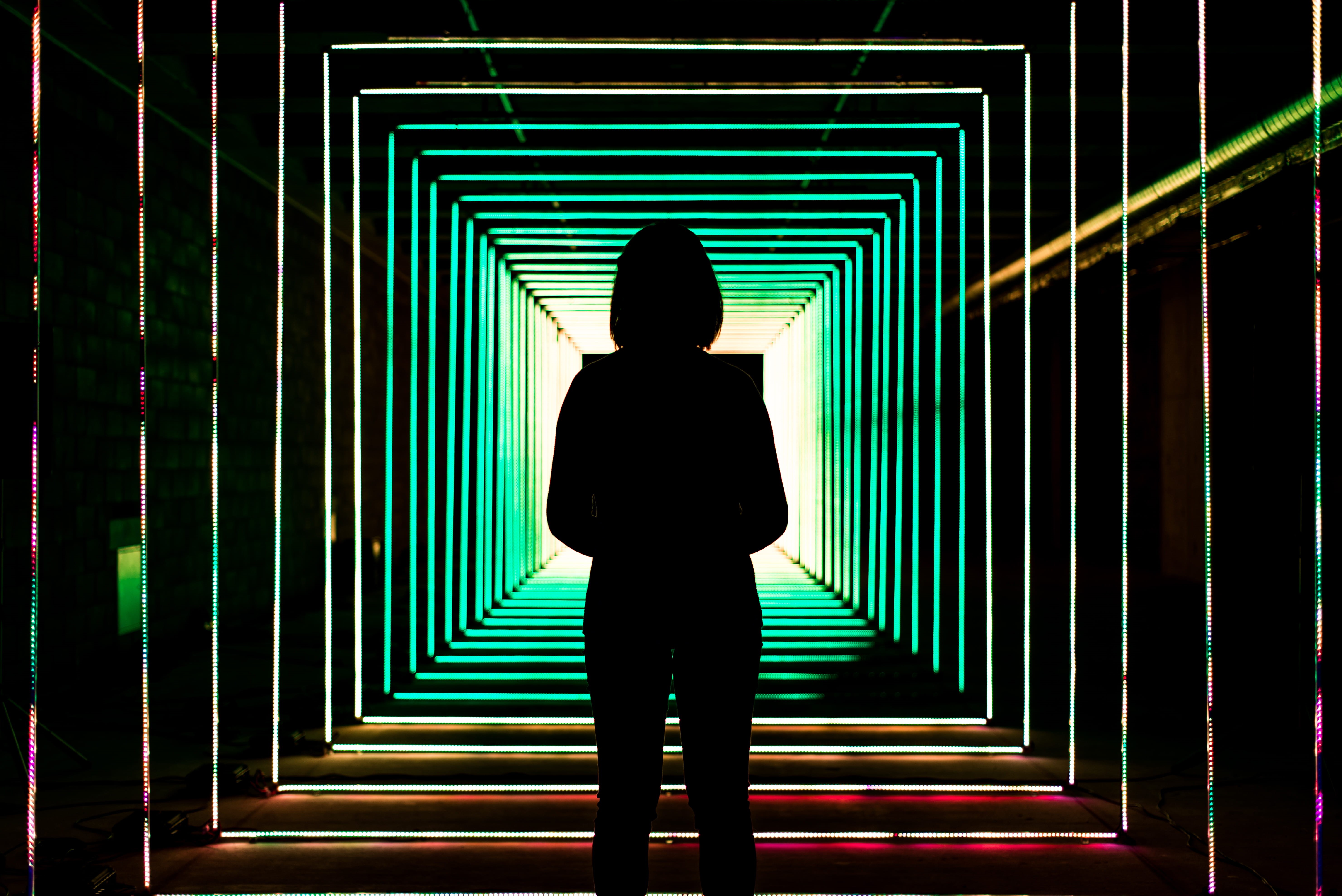 the way forward, laser, one person, women, illuminated, floor, lighting, dark, modern art, spotlight, lifestyles, art, human, banister, real people, indoors, HD Wallpaper