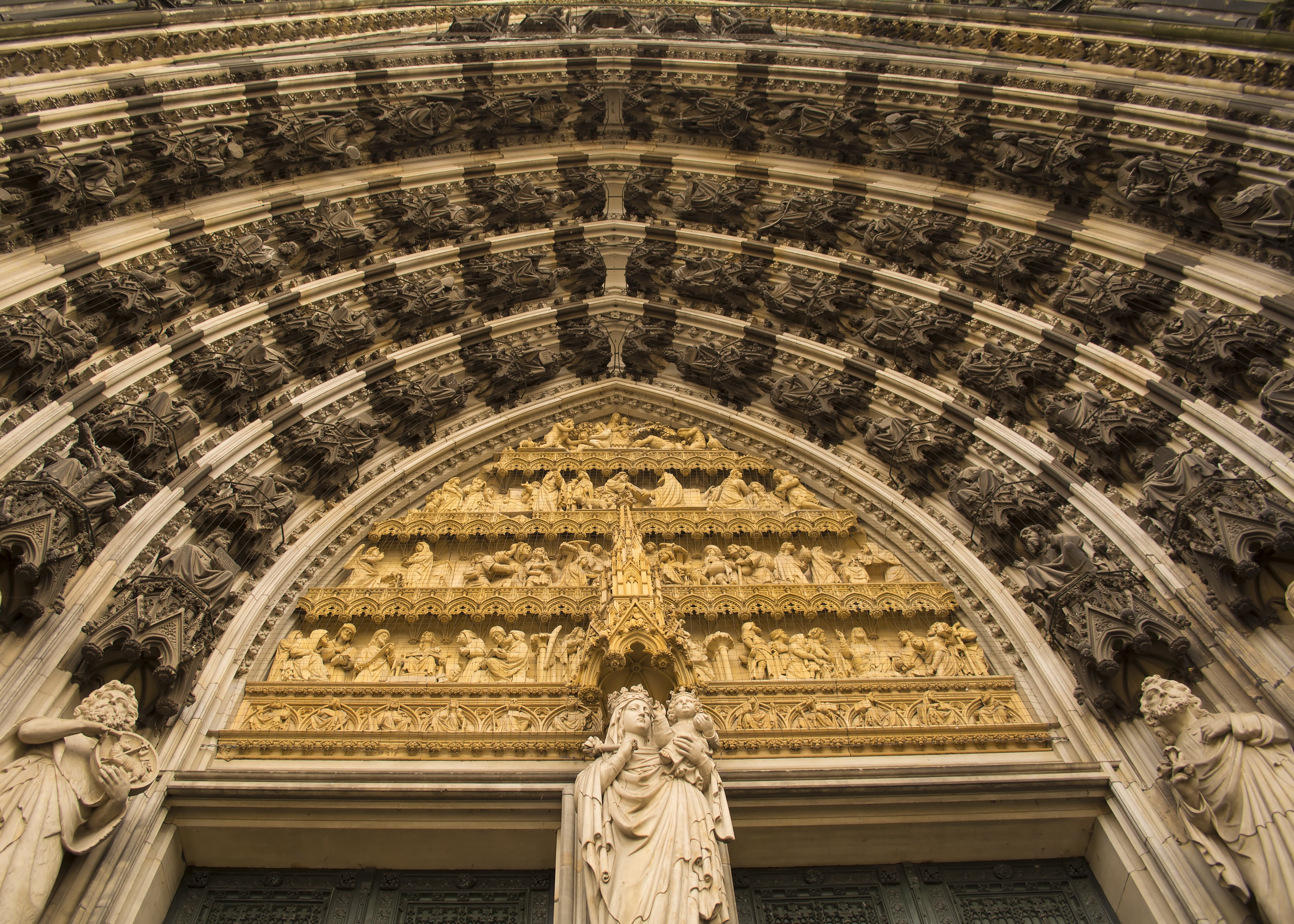 catholic, male likeness, church, catholicism, spirituality, architecture and art, historical, town, exterior, famous, stone, rhine, monument, the past, HD Wallpaper