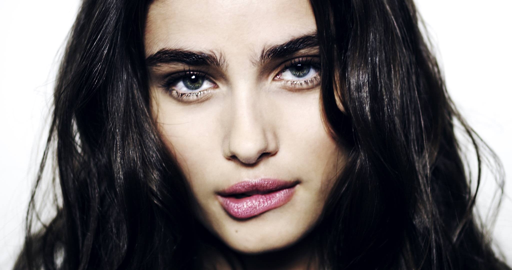 face, 1080P, beauty, hairstyle, portrait, green eyes, juicy lips, human face, make-up, body part, hair, fashion, woman, headshot, beautiful people, eyeshadow, HD Wallpaper