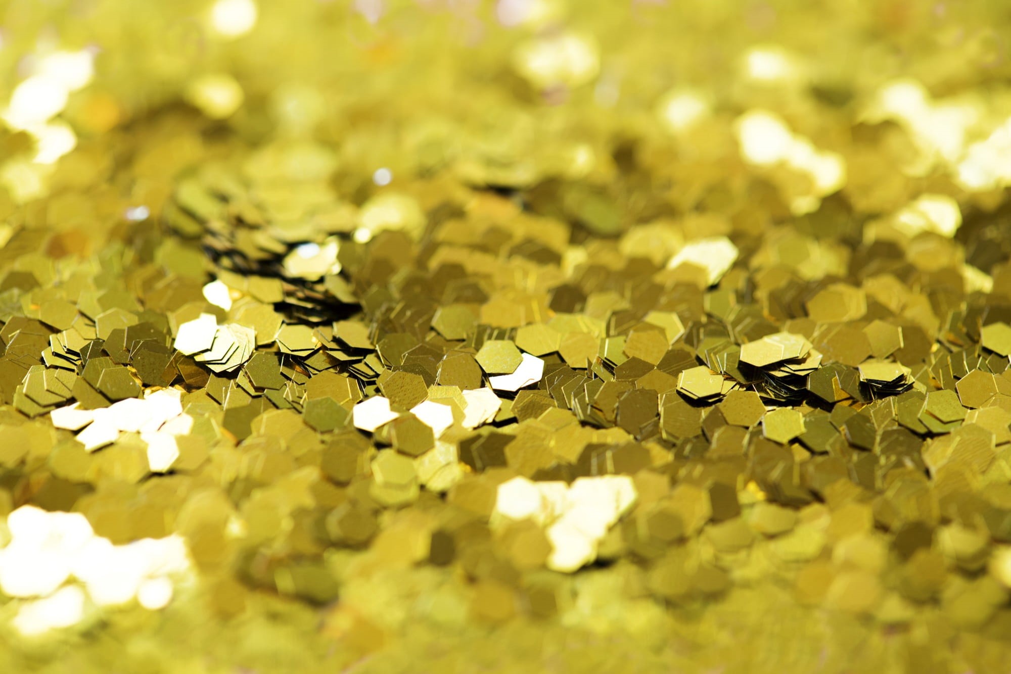 selective focus, effect, finance, large group of objects, white color, lot, golden, girly, celebration, jigsaw piece, glow, party, textured effect, fashion, HD Wallpaper