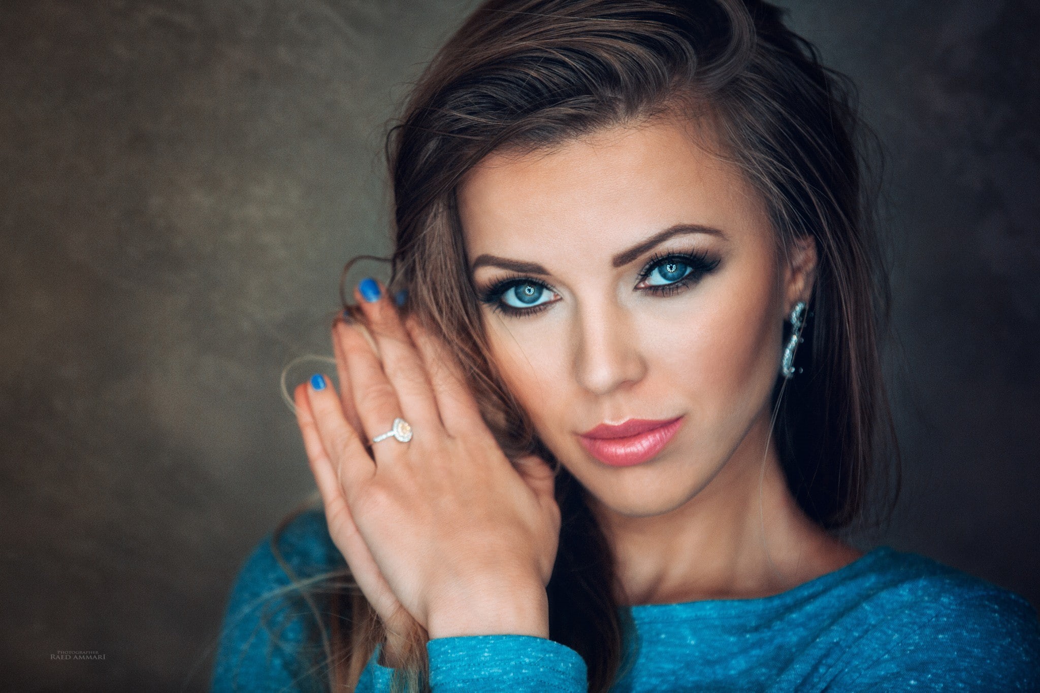 glamour, portrait, blue eyes, model, blue, women, 1080P, brunette, 2048x1366, eyes, makeup, HD Wallpaper