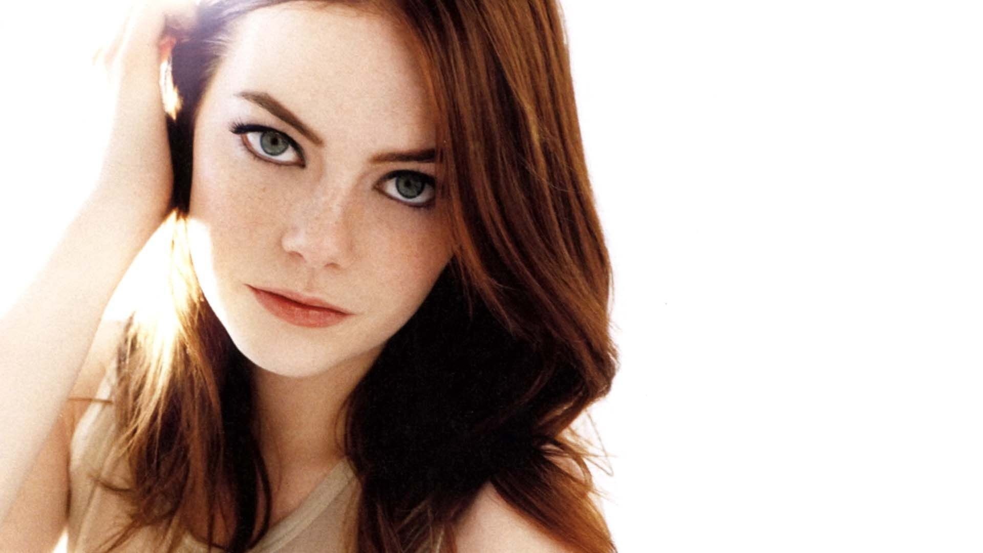 actress, redhead, celebrity, portrait, 1080P, women, green eyes, face, Emma Stone, simple background, freckles, HD Wallpaper