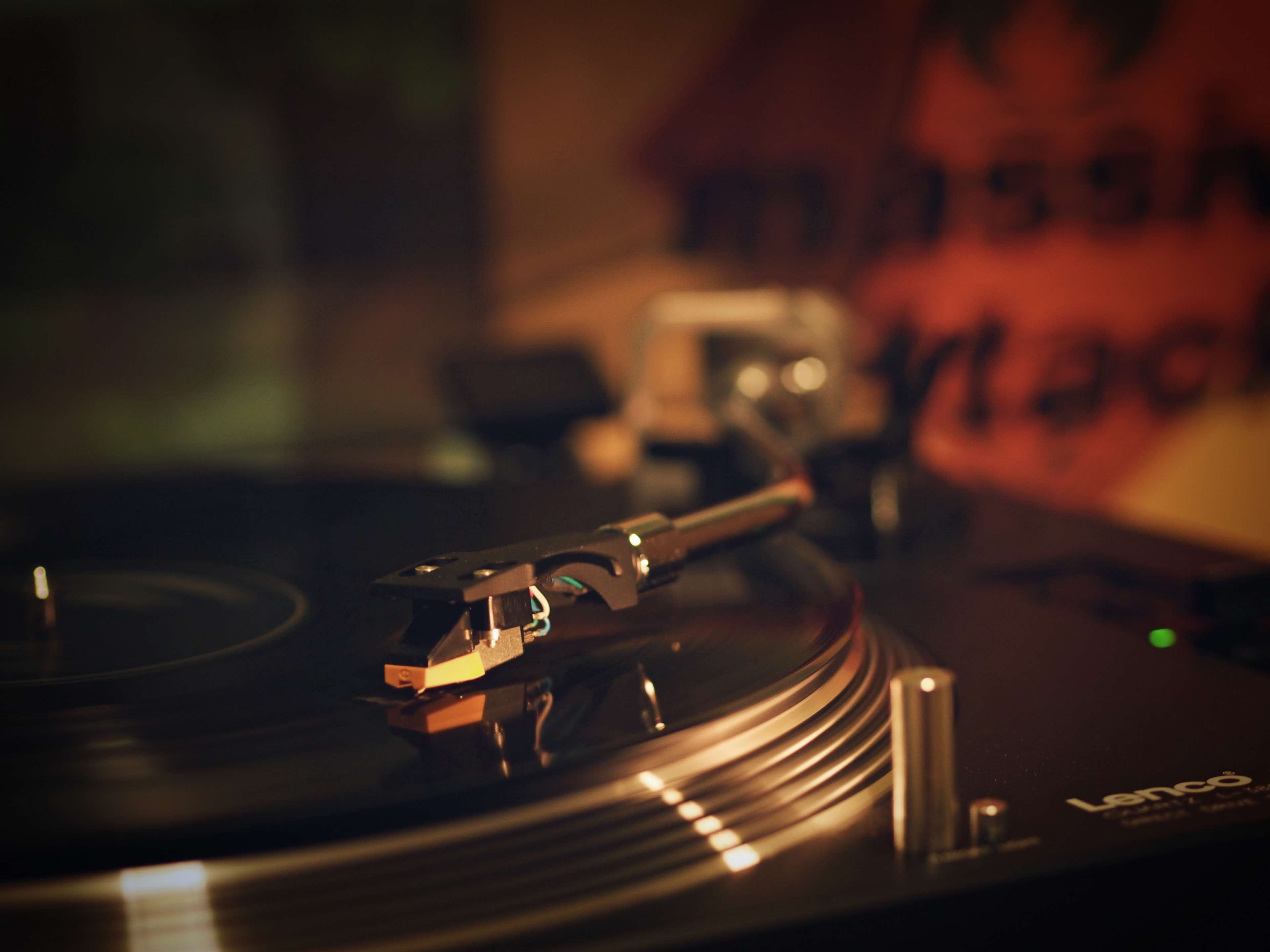 focus on foreground, music, audio equipment, turntable, record, technology, nightlife, equipment, selective focus, 4K, massive attack, antique, lenco, HD Wallpaper