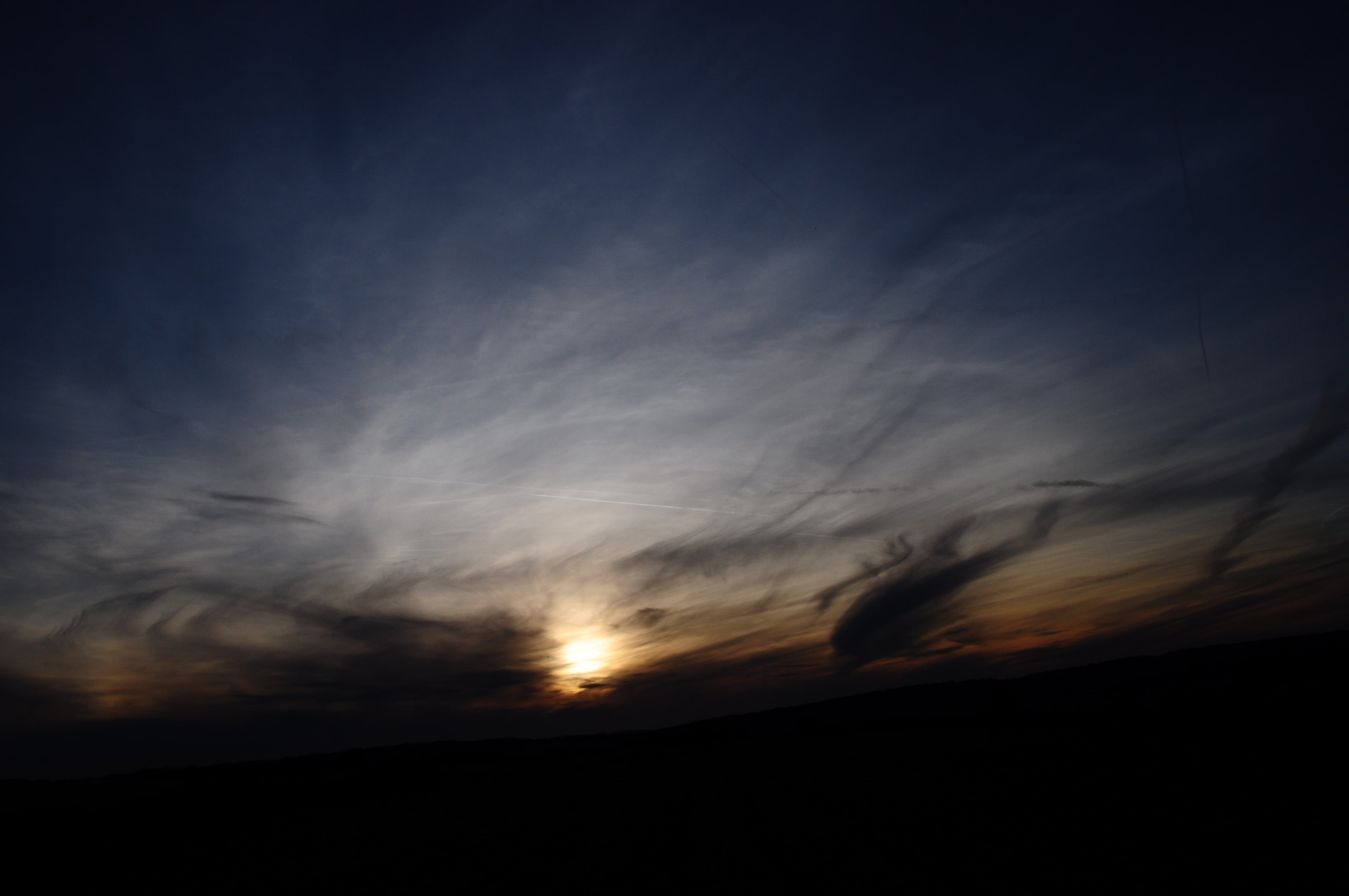 cloudscape, environment, tranquil scene, tranquility, outdoors, 4K, nature, awe, clouds, low angle view, dusk, sky, dramatic sky, no people, idyllic, majestic, HD Wallpaper