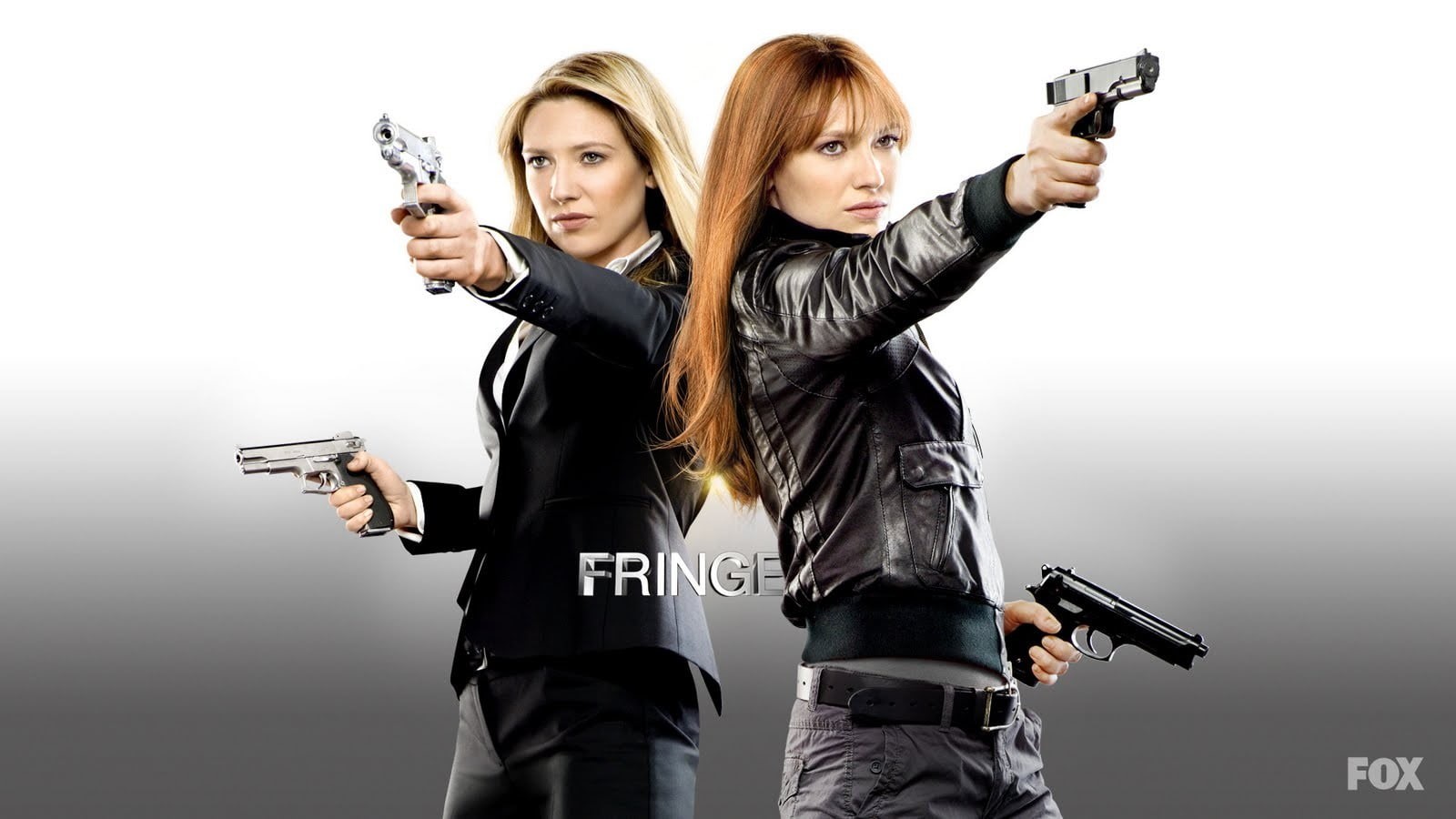 adult, gun, crime, women, government, holding, 720P, olivia, handgun, shooting a weapon, anna, police force, communication, security, two people, dunham, HD Wallpaper