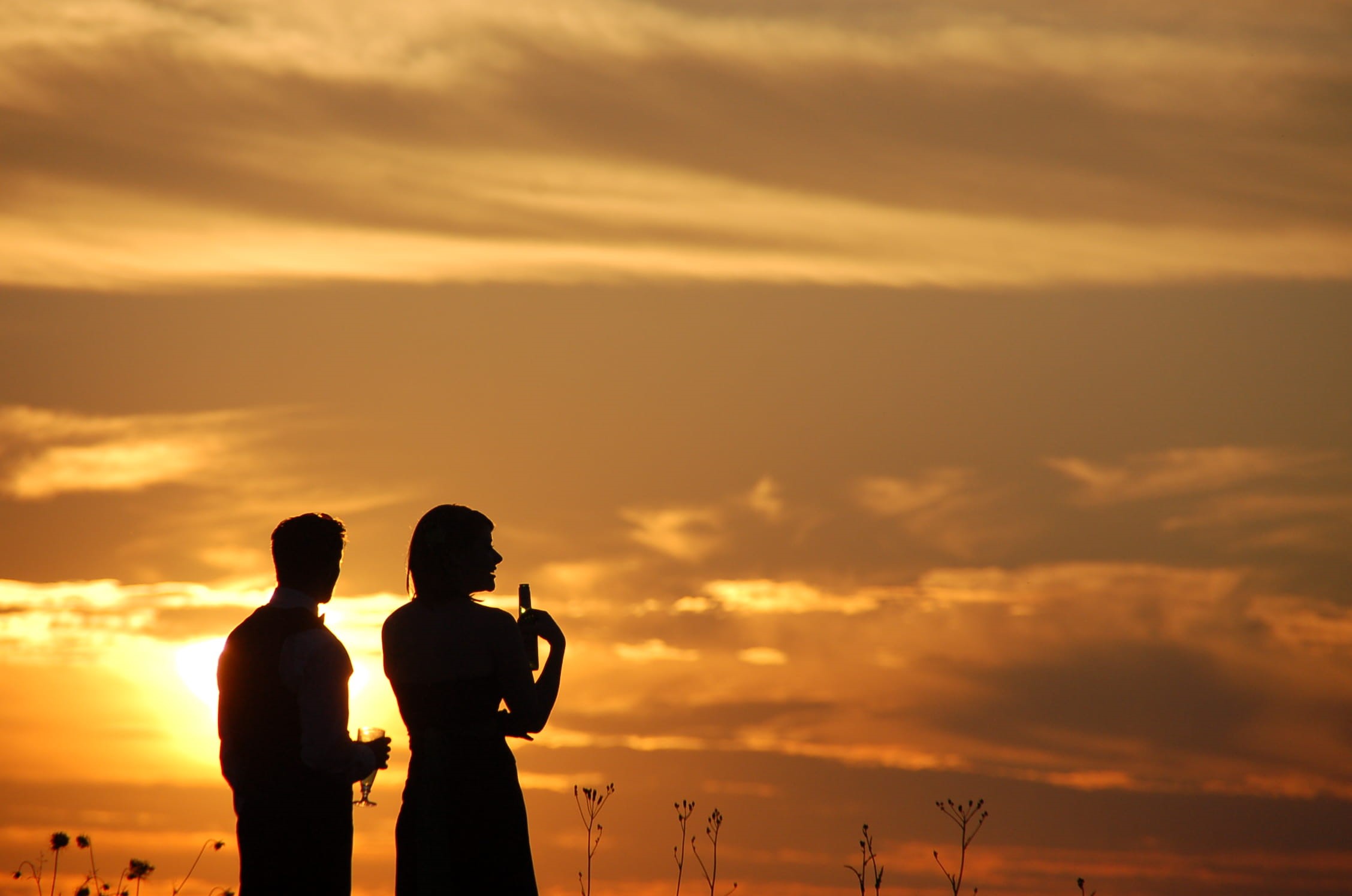 beauty in nature, togetherness, silhouette, sunset, looking at view, cloud - sky, standing, three quarter length, wedding, canada, dunham, sunlight, chillaxing, HD Wallpaper