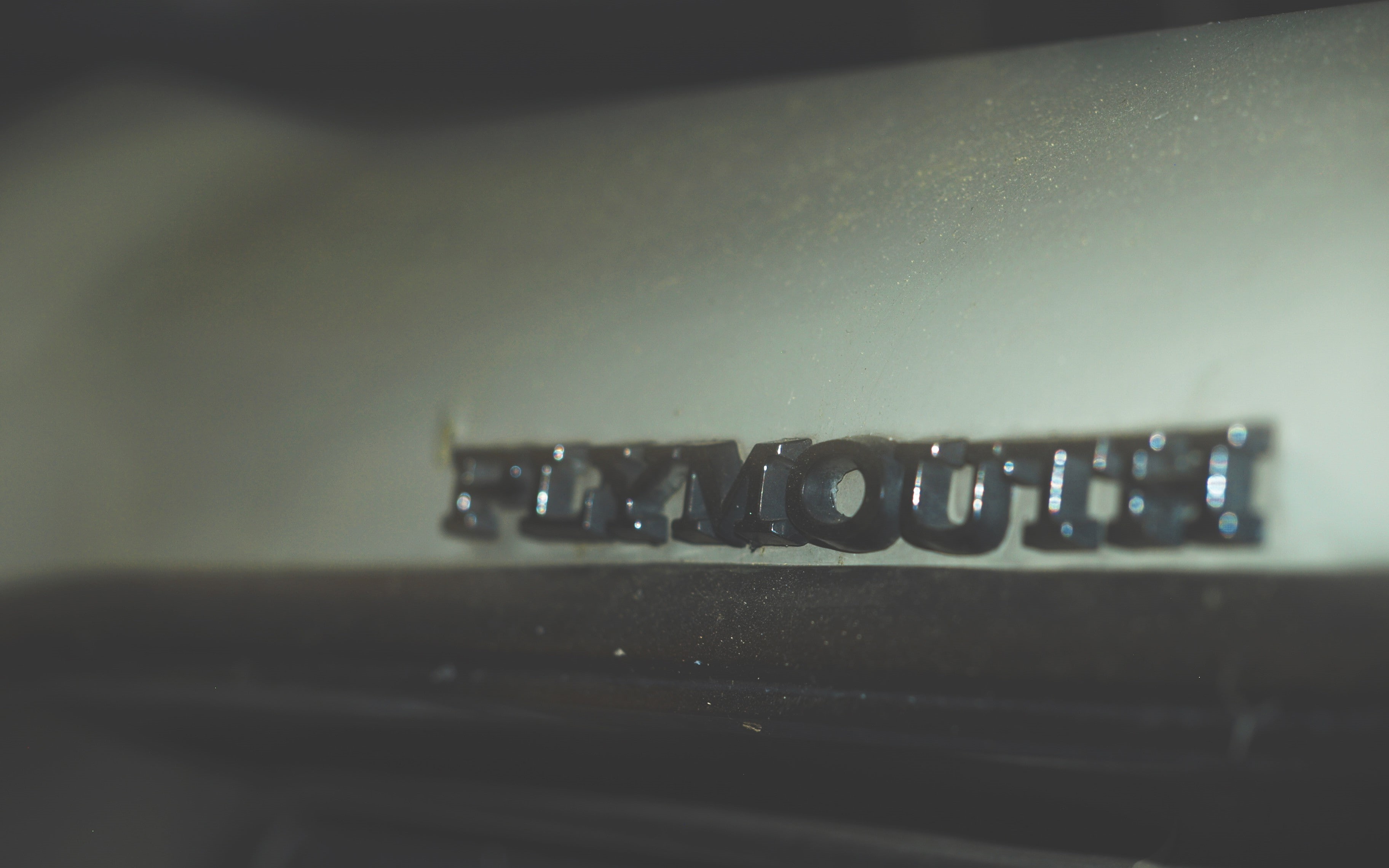 vehicle, text, information, still life, letter, sign, no people, single word, wood - material, 2K, block shape, table, Plymouth, capital letter, number, HD Wallpaper