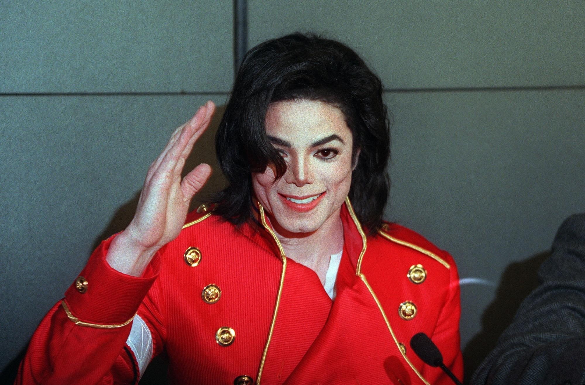 one person, women, hairstyle, looking at camera, smiling, young adult, lifestyles, red, clothing, happiness, portrait, michael jackson  android, 1080P, HD Wallpaper