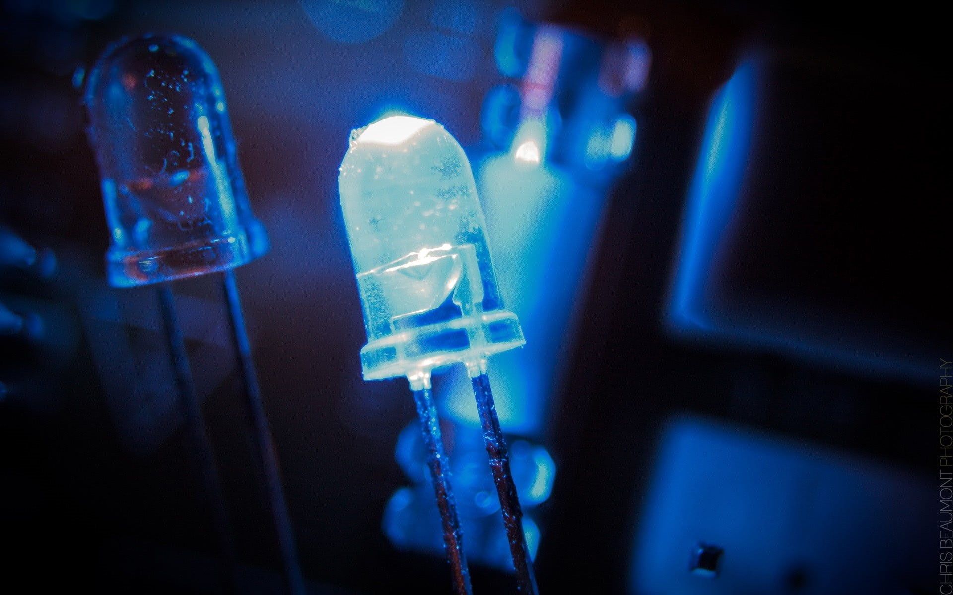 cold temperature, led, focus on foreground, lighting equipment, studio shot, LEDs, icicle, science, close-up, no people, water, healthcare and medicine, HD Wallpaper