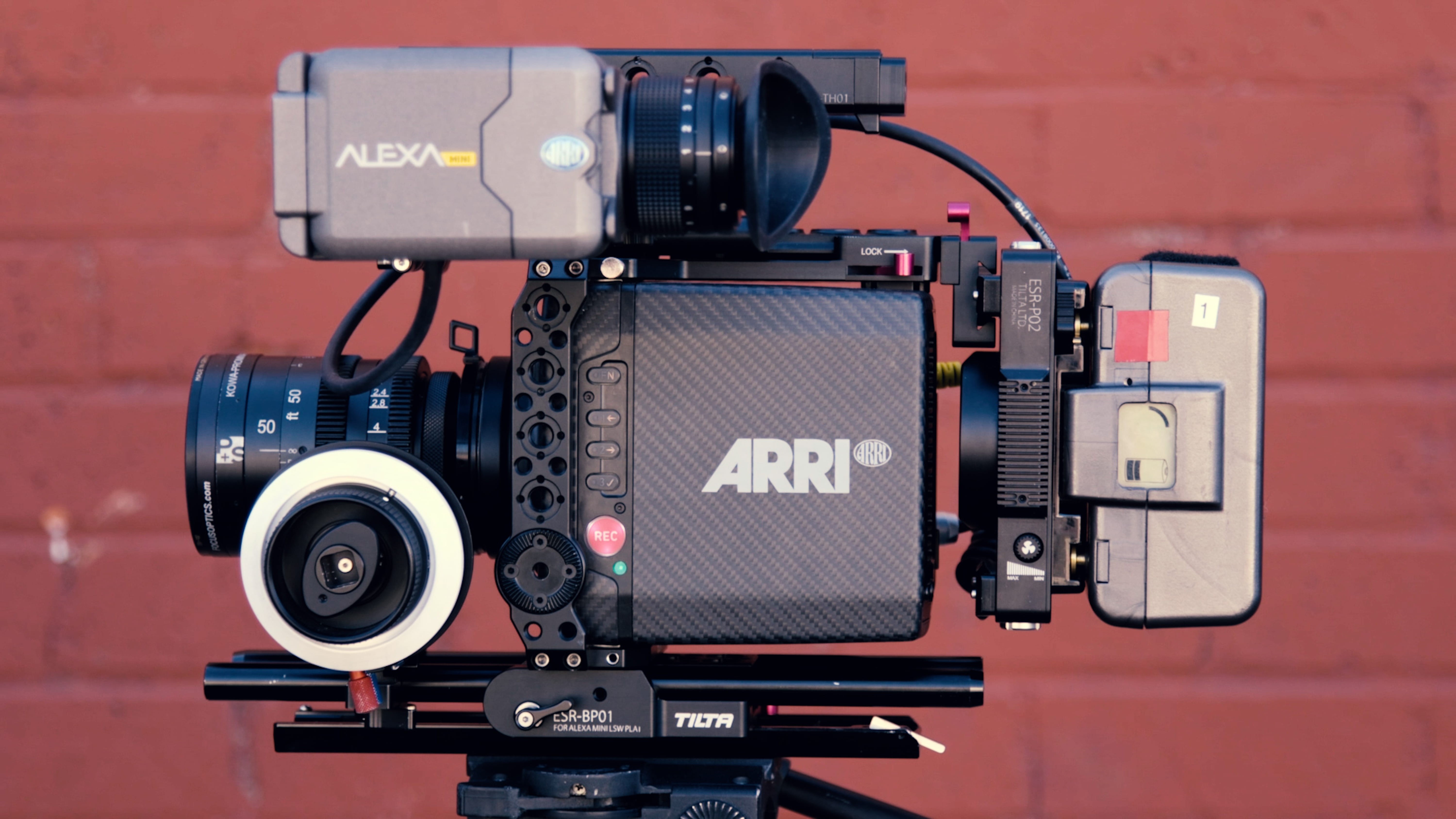 arts culture and entertainment, industry, lens - eye, lens - optical instrument, technology, home video camera, filming, gray, photography themes, television camera, HD Wallpaper