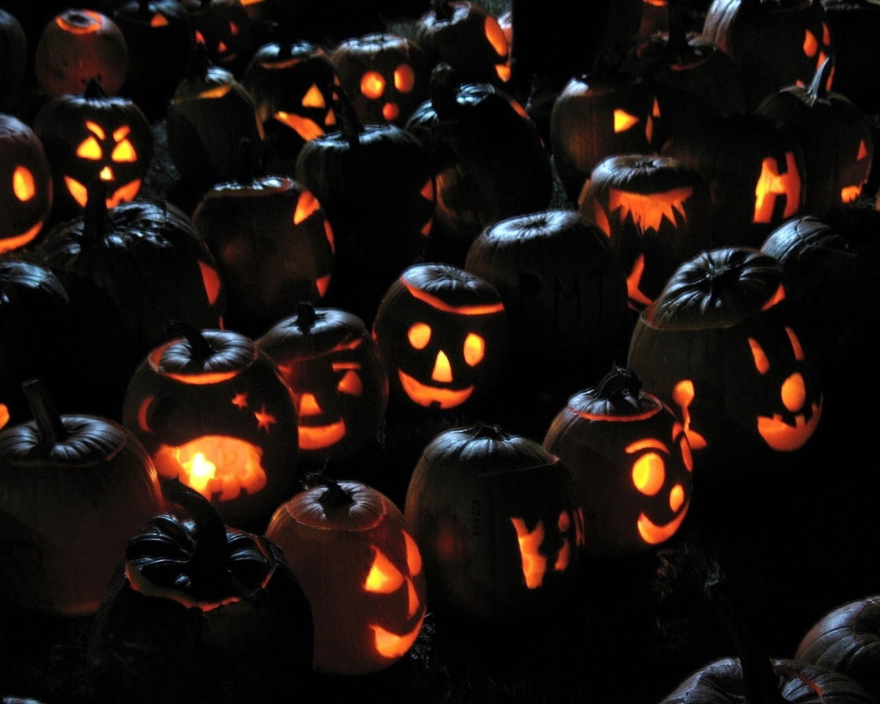 laughing, large group of objects, night, abundance, october, cultures, symbol, jacks lanterns, candles, celebration, ghost, happiness, fear, attribute, HD Wallpaper