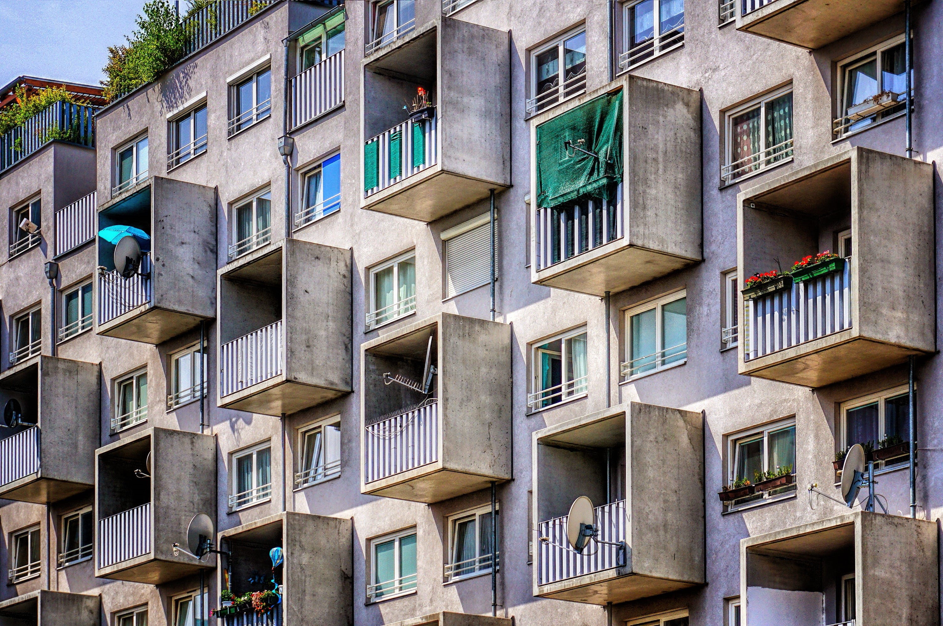 high rise residential building, concrete, apartment, live, window, residential district, architecture, balcony, shallow, home, building, building exterior, HD Wallpaper