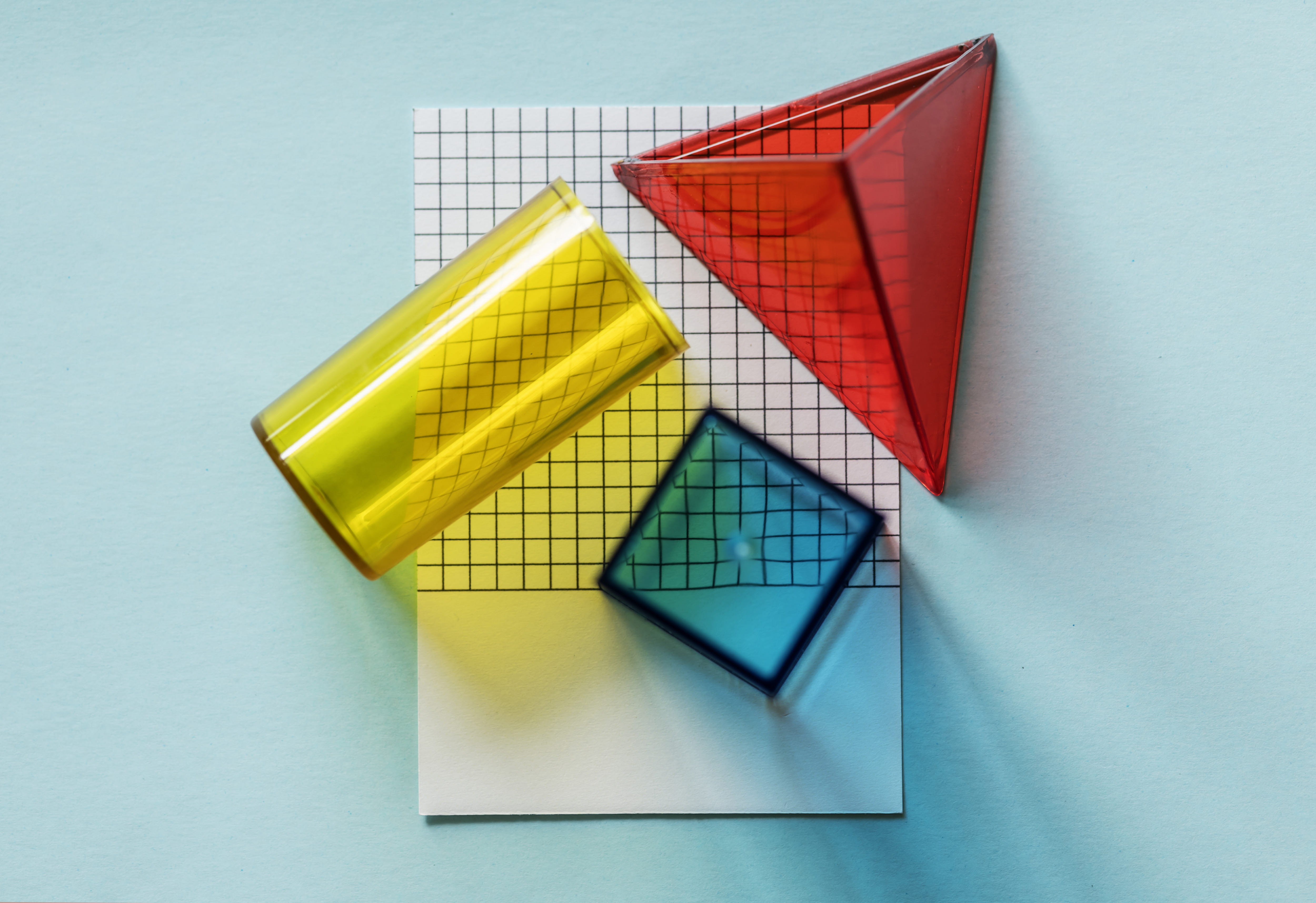 symbol, blue, pyramid, tube, cube, geometric, micro, still life, geometrical, education, red, cone, shadow, illustration, diagram, concept, cylinder, contemporary, HD Wallpaper