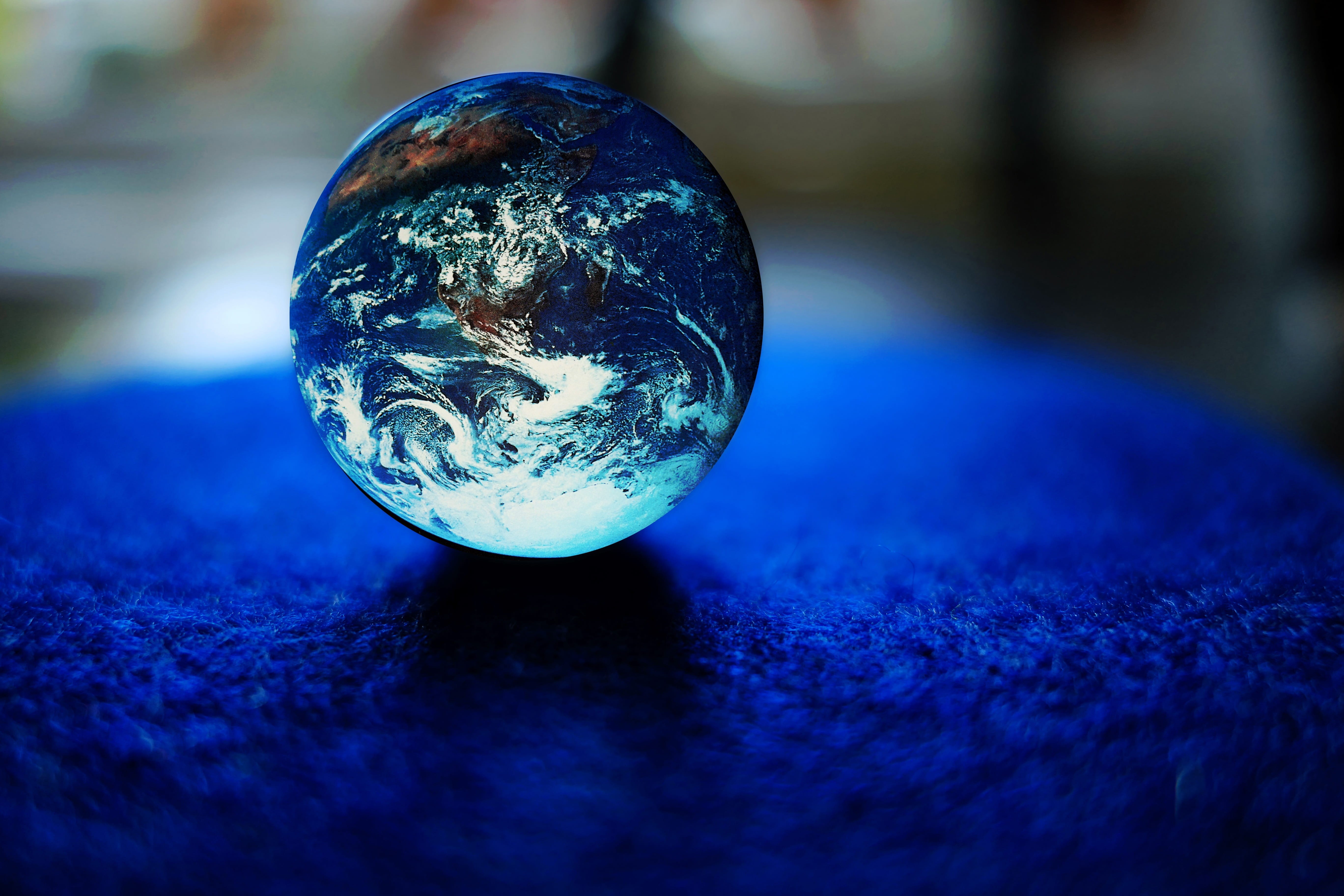 focus, focus on foreground, glass - material, hands across the sea, Marble, general, planet - space, Earth, planet earth, ball, globe, environment, globalization, HD Wallpaper