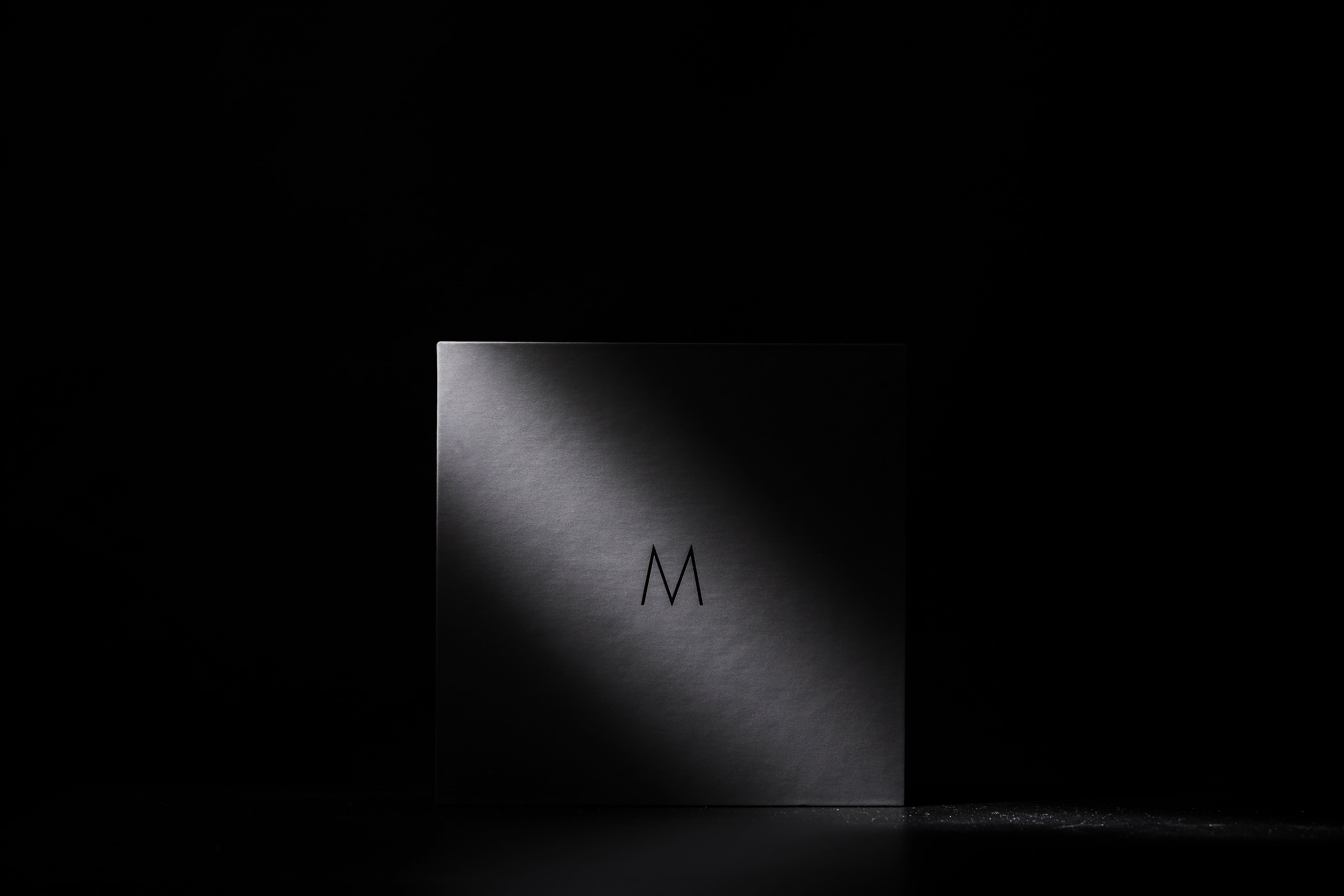 black color, 5K, dimmed, door, text, black and white, box, room, no people, domestic room, mystery, corner, white, indoors, simplicity, message, spooky, HD Wallpaper