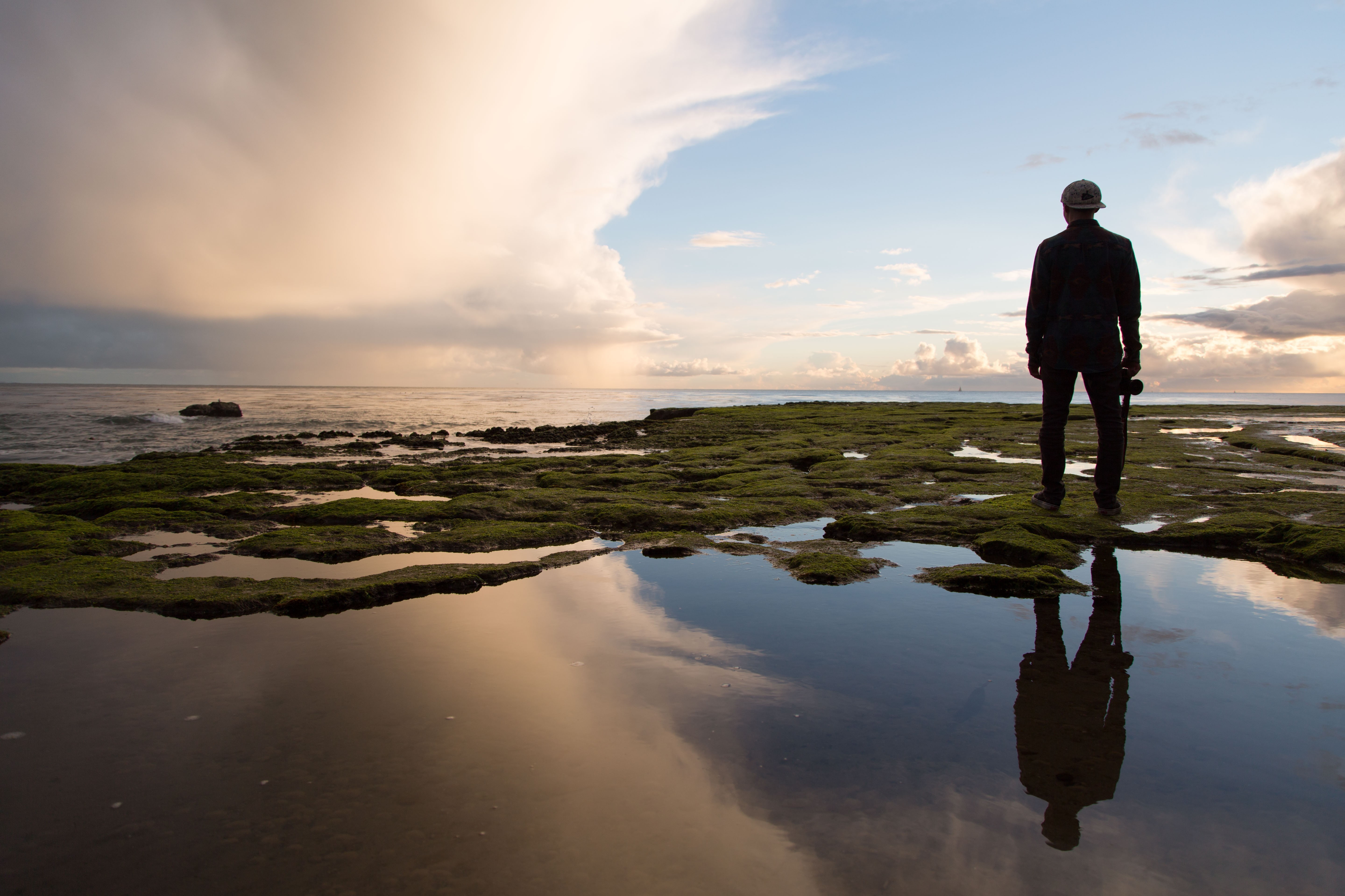 men, sky, scenics - nature, rear view, standing, lifestyles, reflection, one person, full length, horizon over water, clouds, 5K, nature, water, backlighting, HD Wallpaper