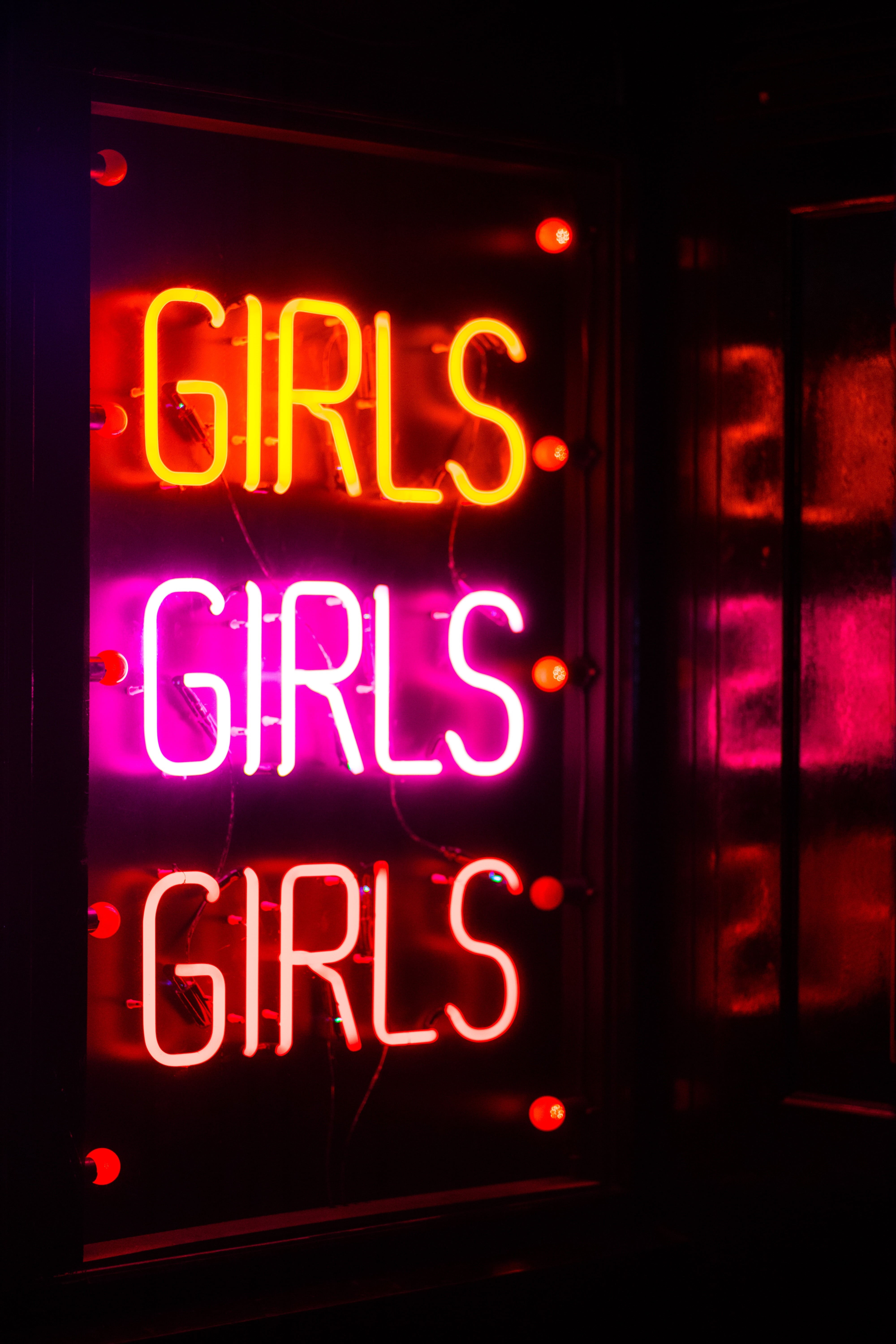 neon Light, dark, neon colored, architecture, consumerism, city life, retail Display, girls, western script, open sign, purple, text, black background, Phone HD Wallpaper