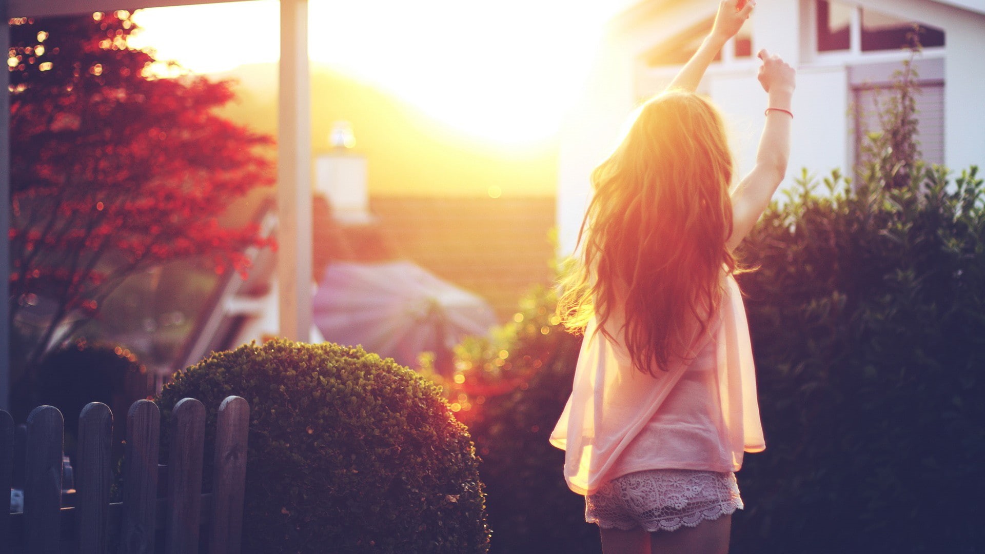 1080P, backlighting, shorts, sunlight, long hair, back, HD Wallpaper