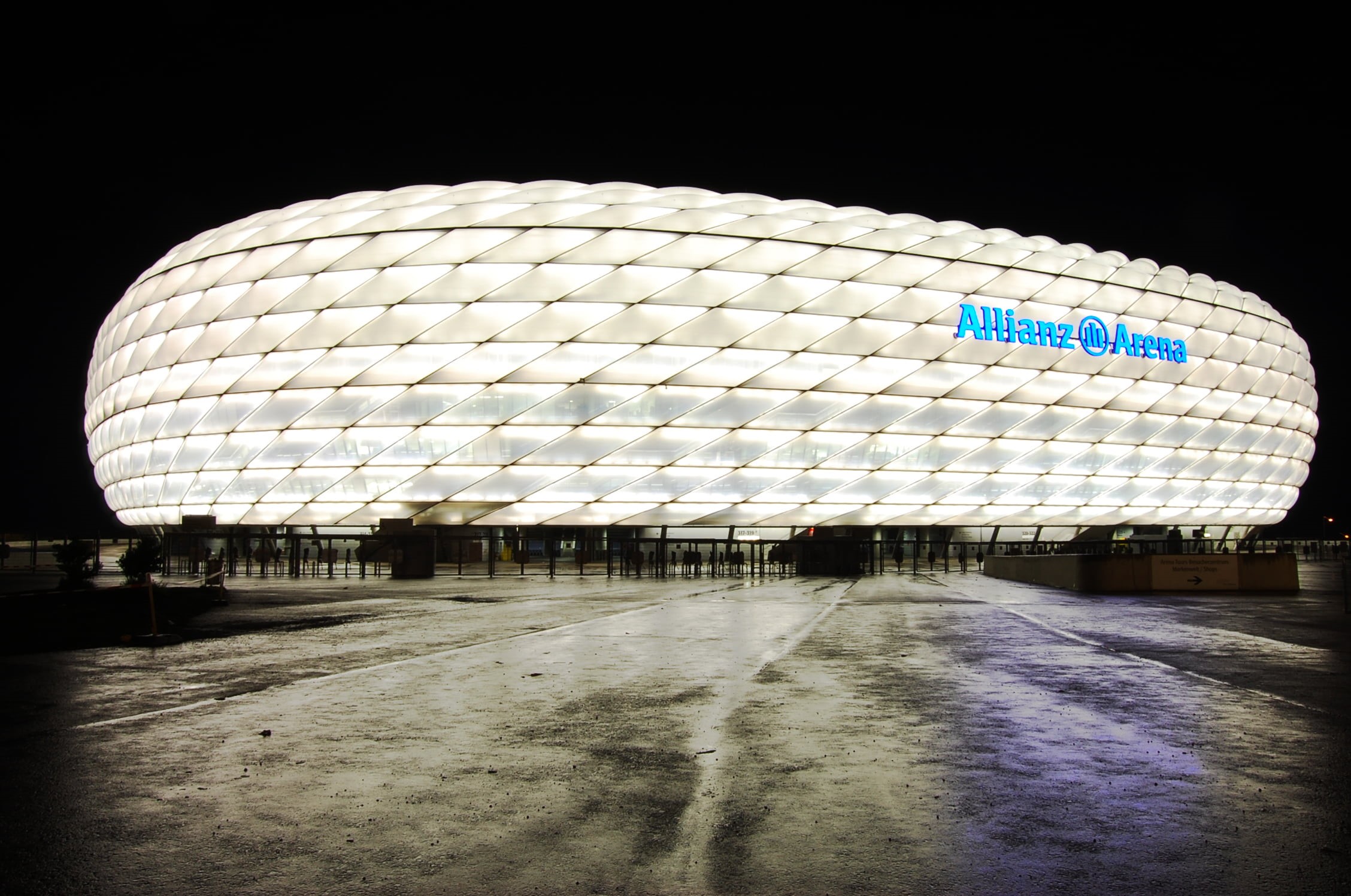 built structure, Allianz Arena, arena, no people, 1080P, motion, white, direction, building, building exterior, sky, Stadium, allianz, nature, architecture, HD Wallpaper