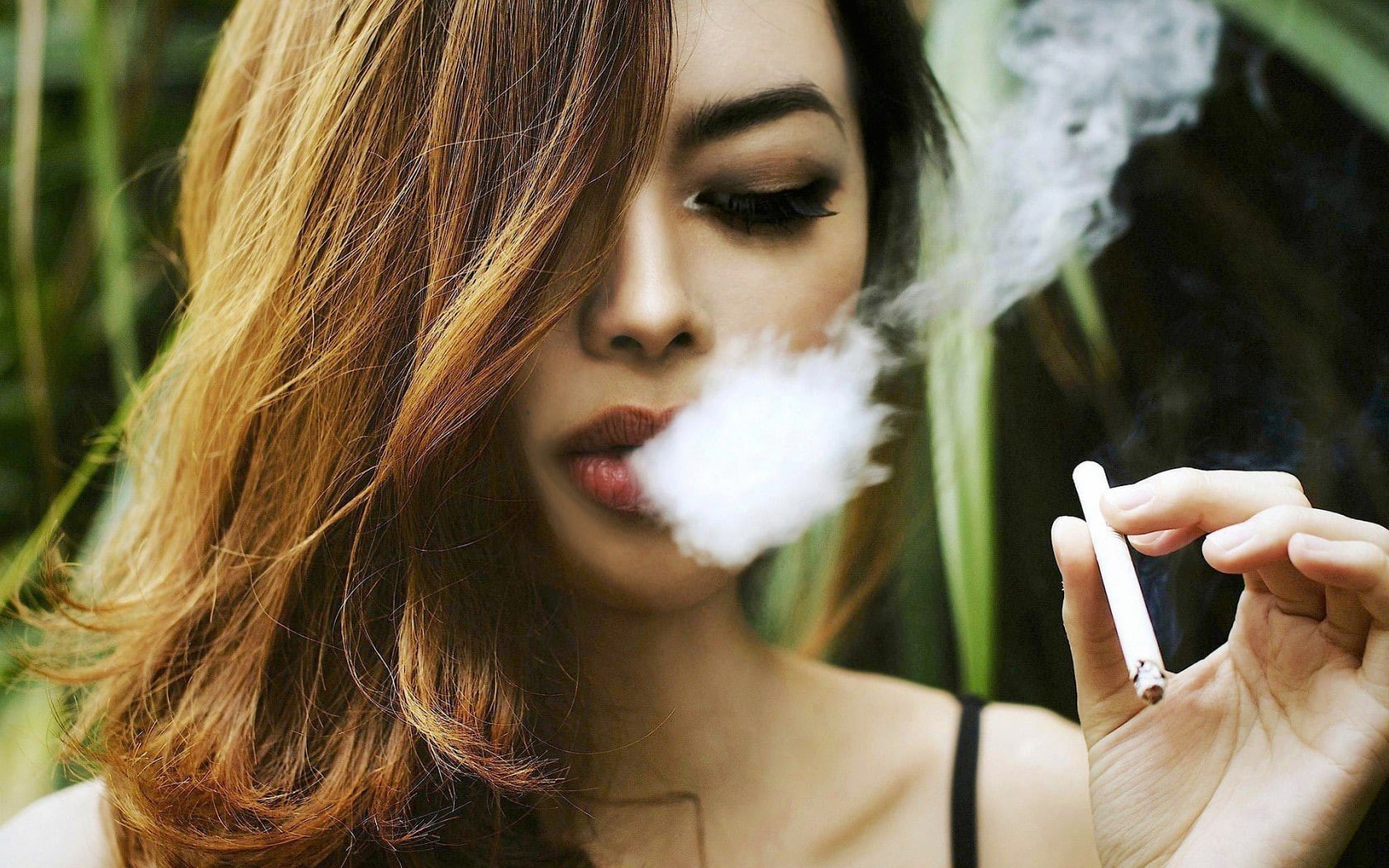 smoking, women, brunette, cigarettes, 720P, smoke, HD Wallpaper
