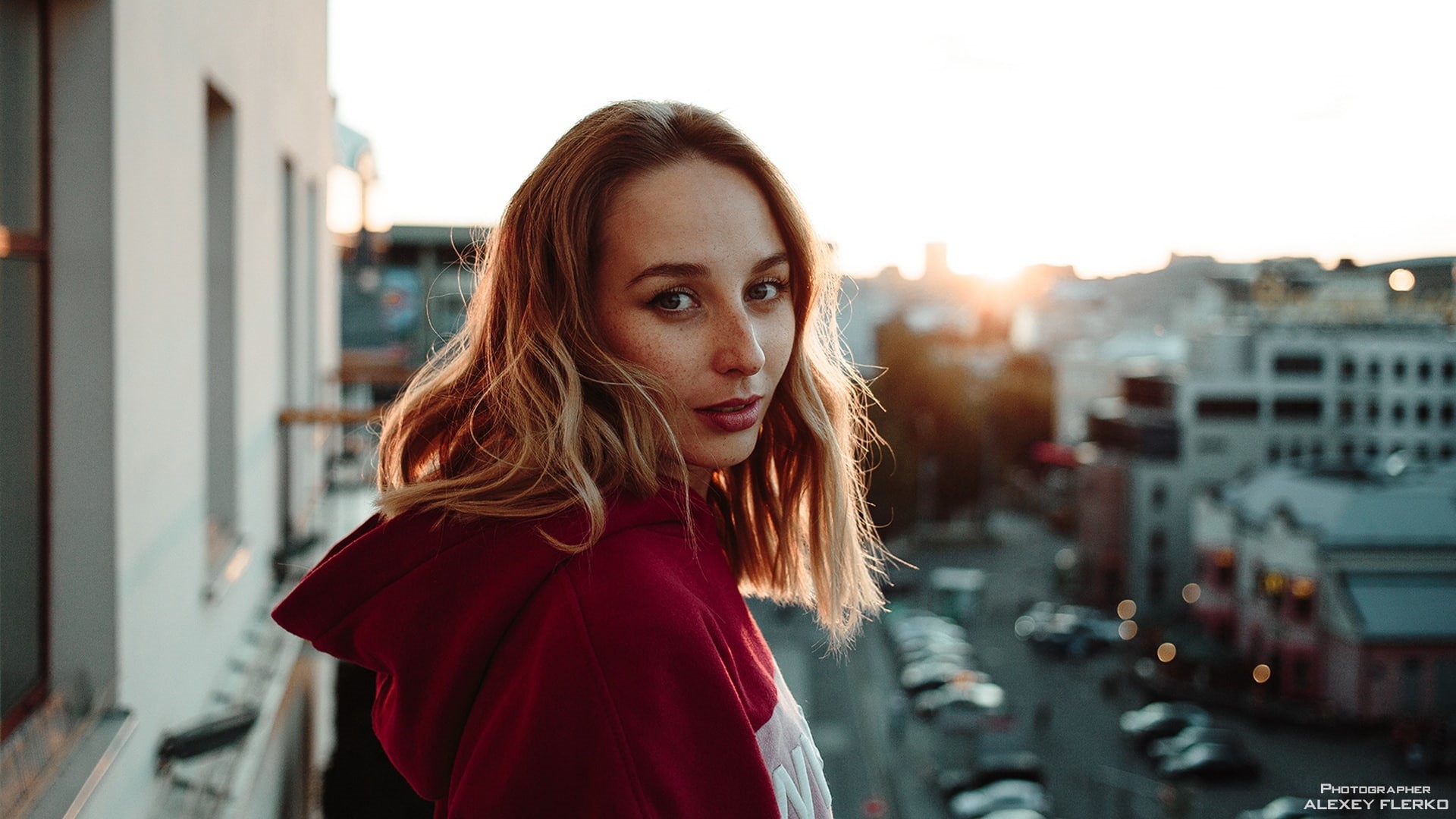 sweatshirts, contemplation, model, outdoors, 1080P, balcony, brunette, adult, built structure, one person, young women, hair, architecture, women, beauty, HD Wallpaper