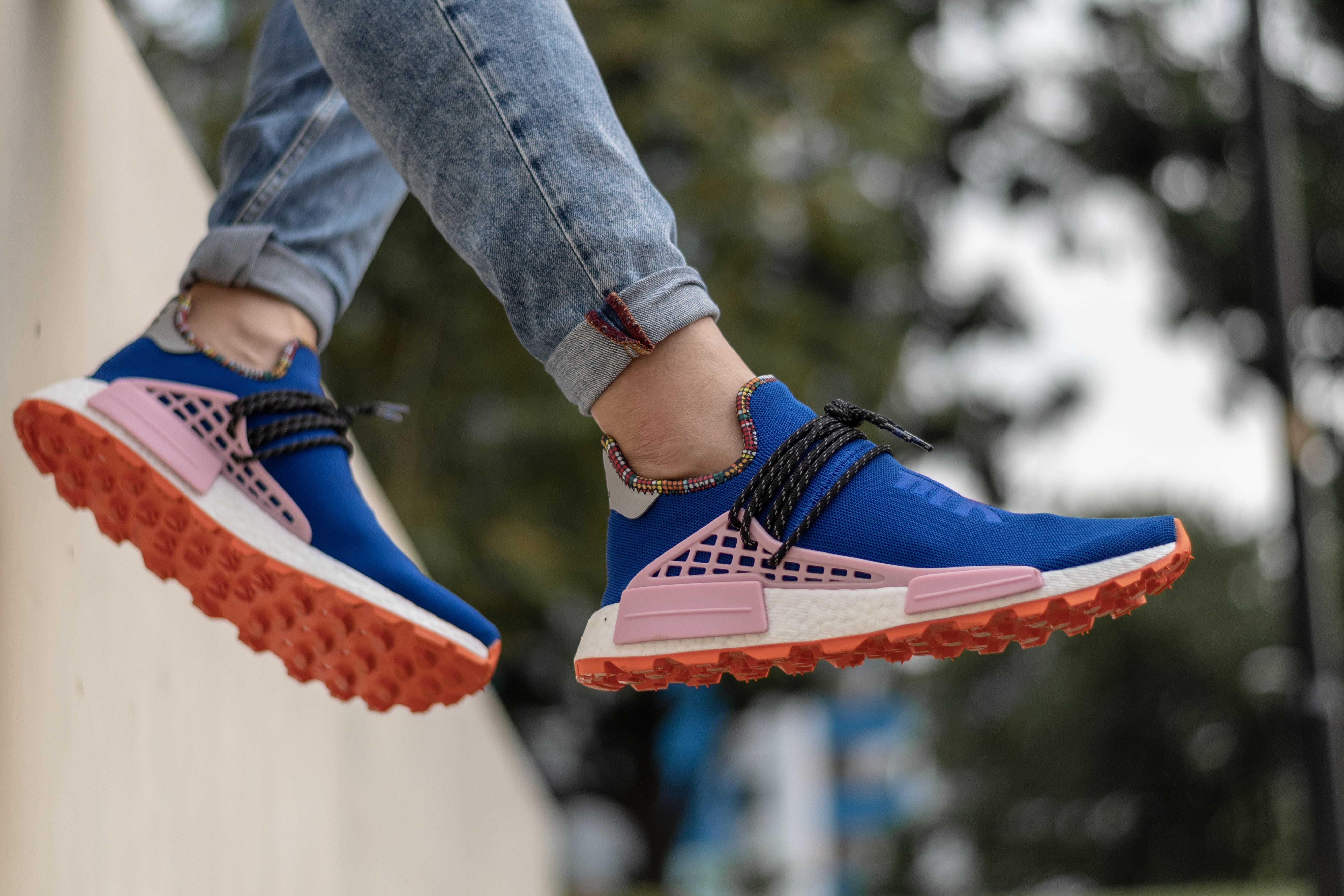sneaker, blue, human limb, pants, human leg, 5K, sneakers, singapore, men, nature, outdoors, apparel, standing, sand, onfeet, body part, low section, women, HD Wallpaper