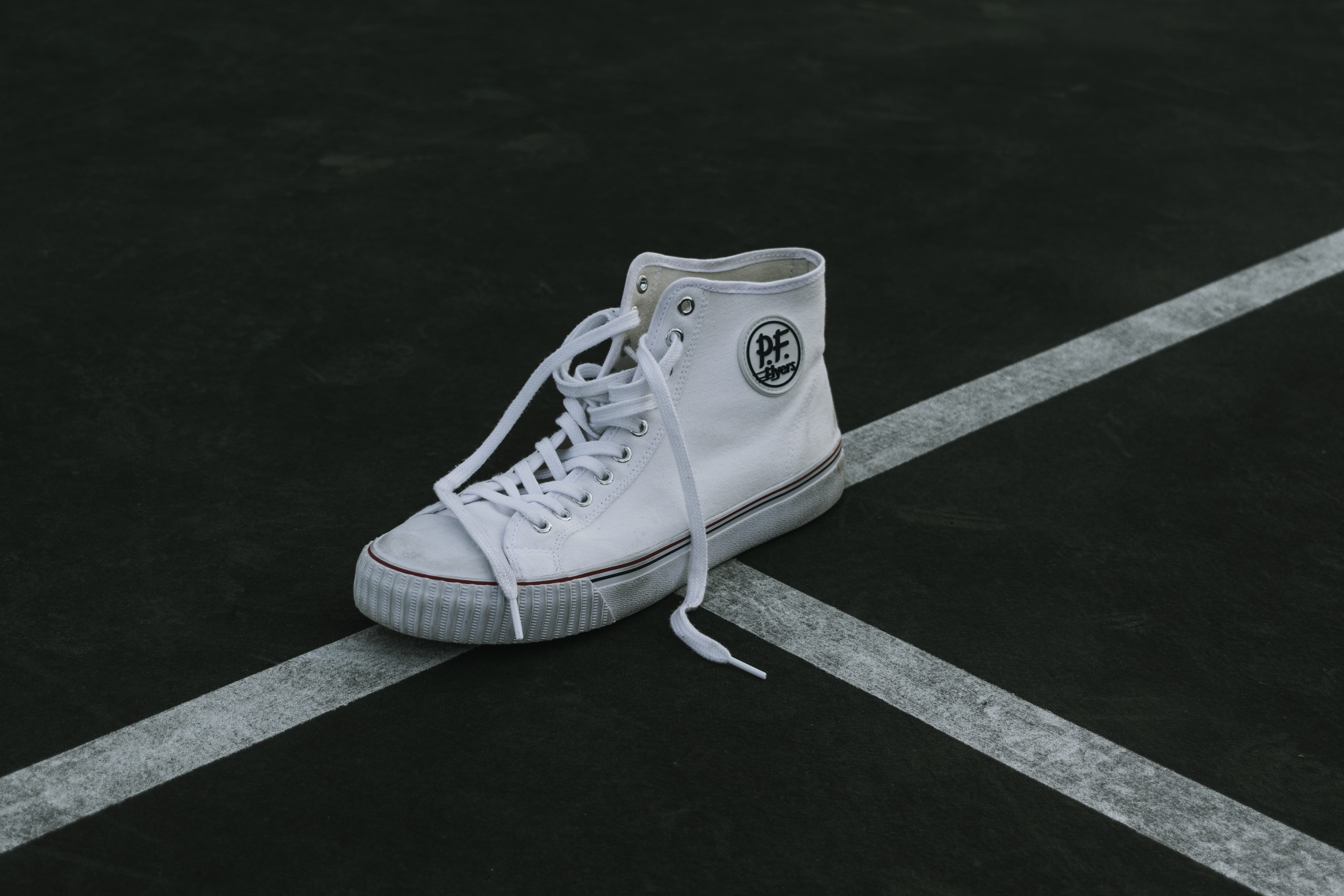 unpaired, sports shoe, sneaker, shoelace, sport, compatibility, black background, pf flyer, day, focus on foreground, white color, shoe, 5K, HD Wallpaper