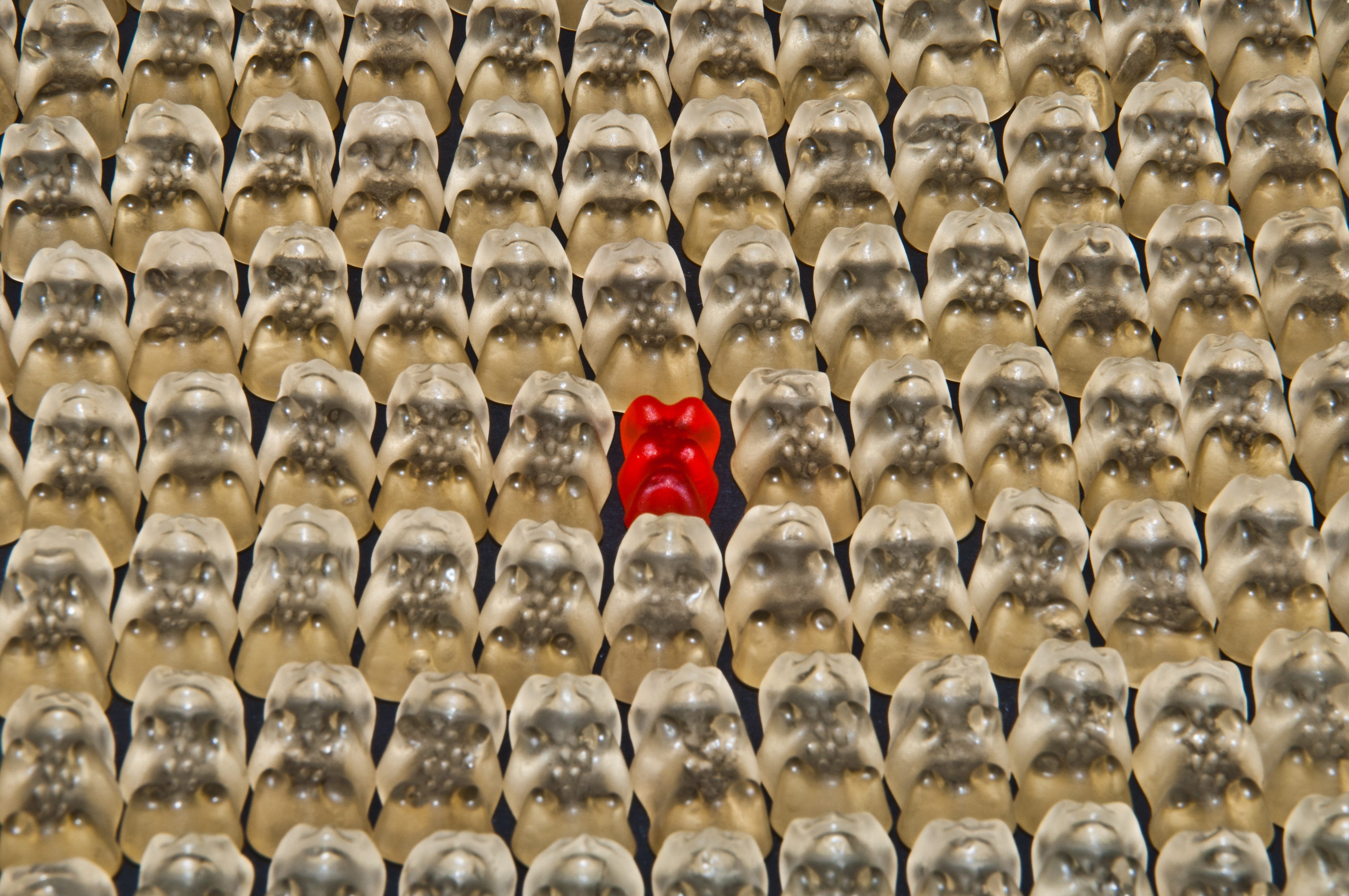 large group of objects, 4K, gummibärchen, food, retail, colorful, abundance, no people, gelatin, bears, built structure, Bear, outdoors, sweet, gummi bears, HD Wallpaper