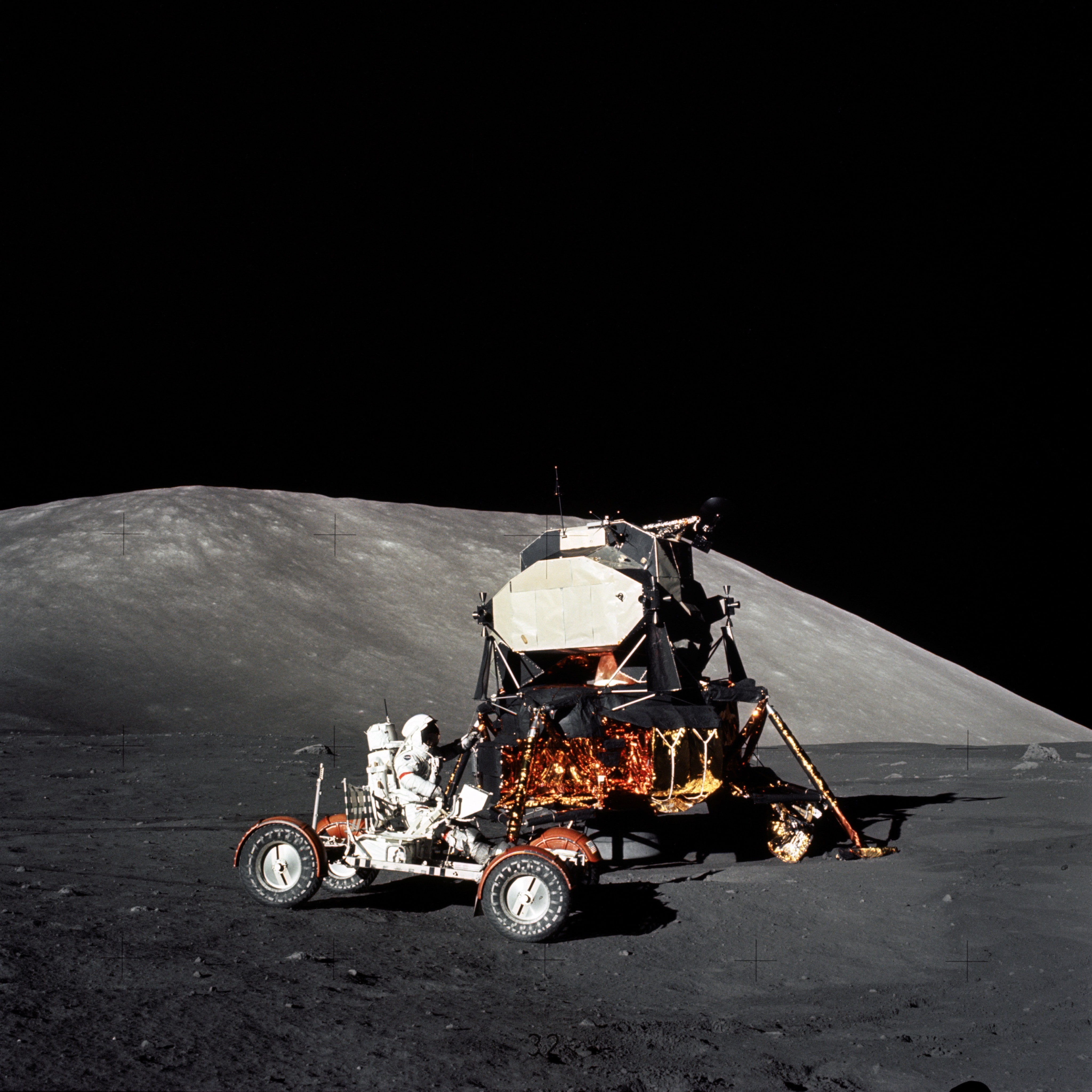 astronaut, cold temperature, no people, Moon, outdoors, 4K, transportation, night, copy space, machinery, nature, motor vehicle, Apollo, field, military, Phone HD Wallpaper