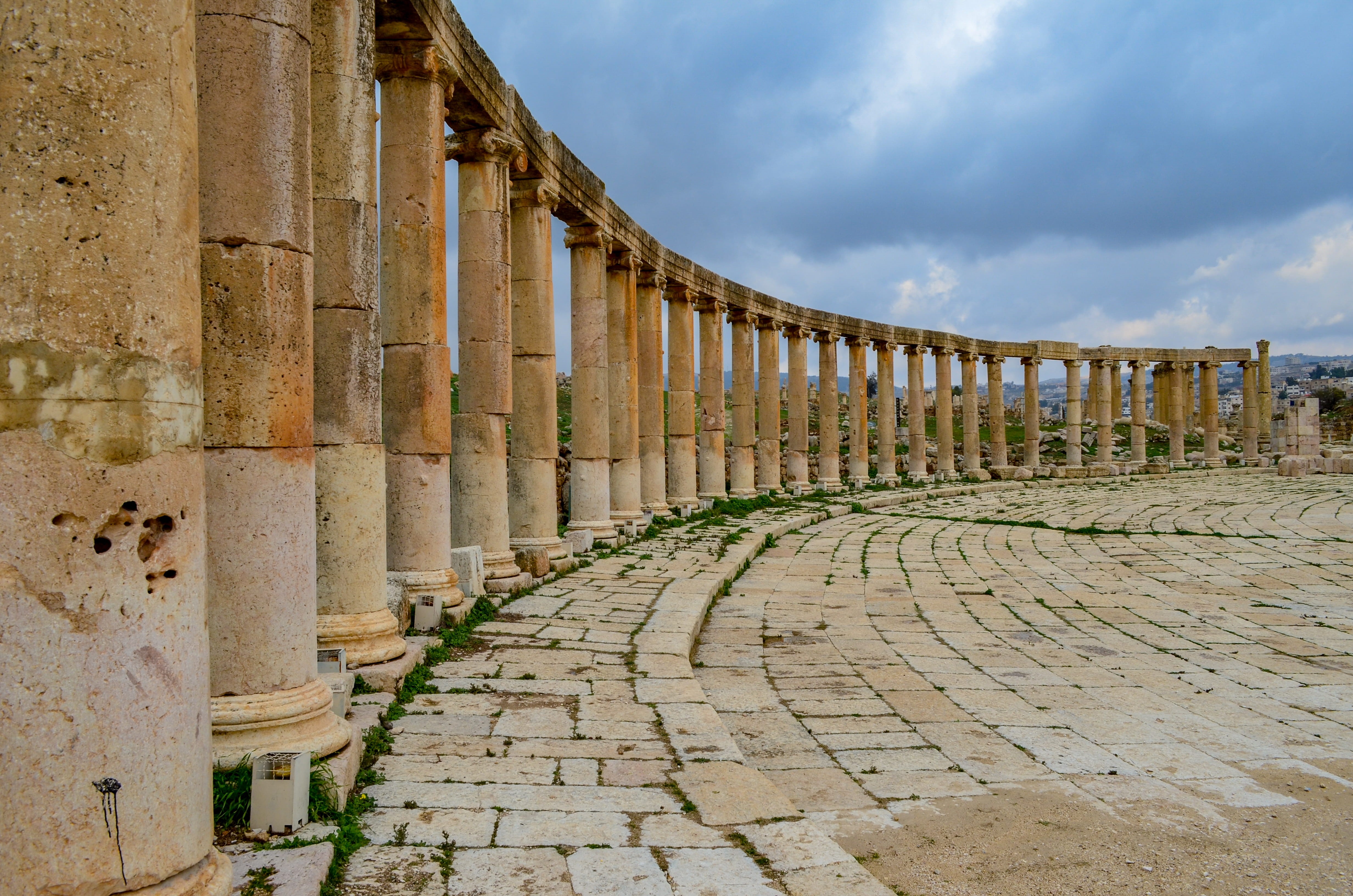 ancient civilization, history, the past, in a row, day, jordan, architectural column, temple, architecture, built structure, roman, colonnade, the way forward, HD Wallpaper