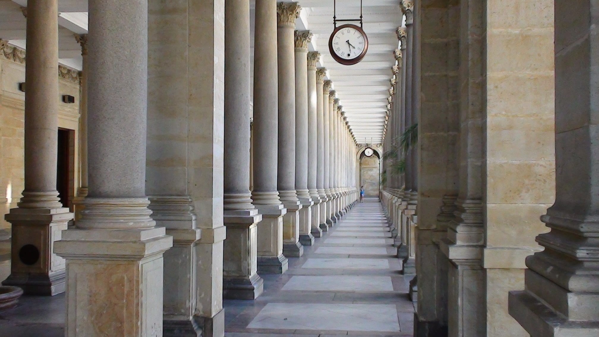 corridor, architectural column, no people, karlovy vary, architecture, arch, arcade, in a row, old, history, direction, diminishing perspective, the past, HD Wallpaper